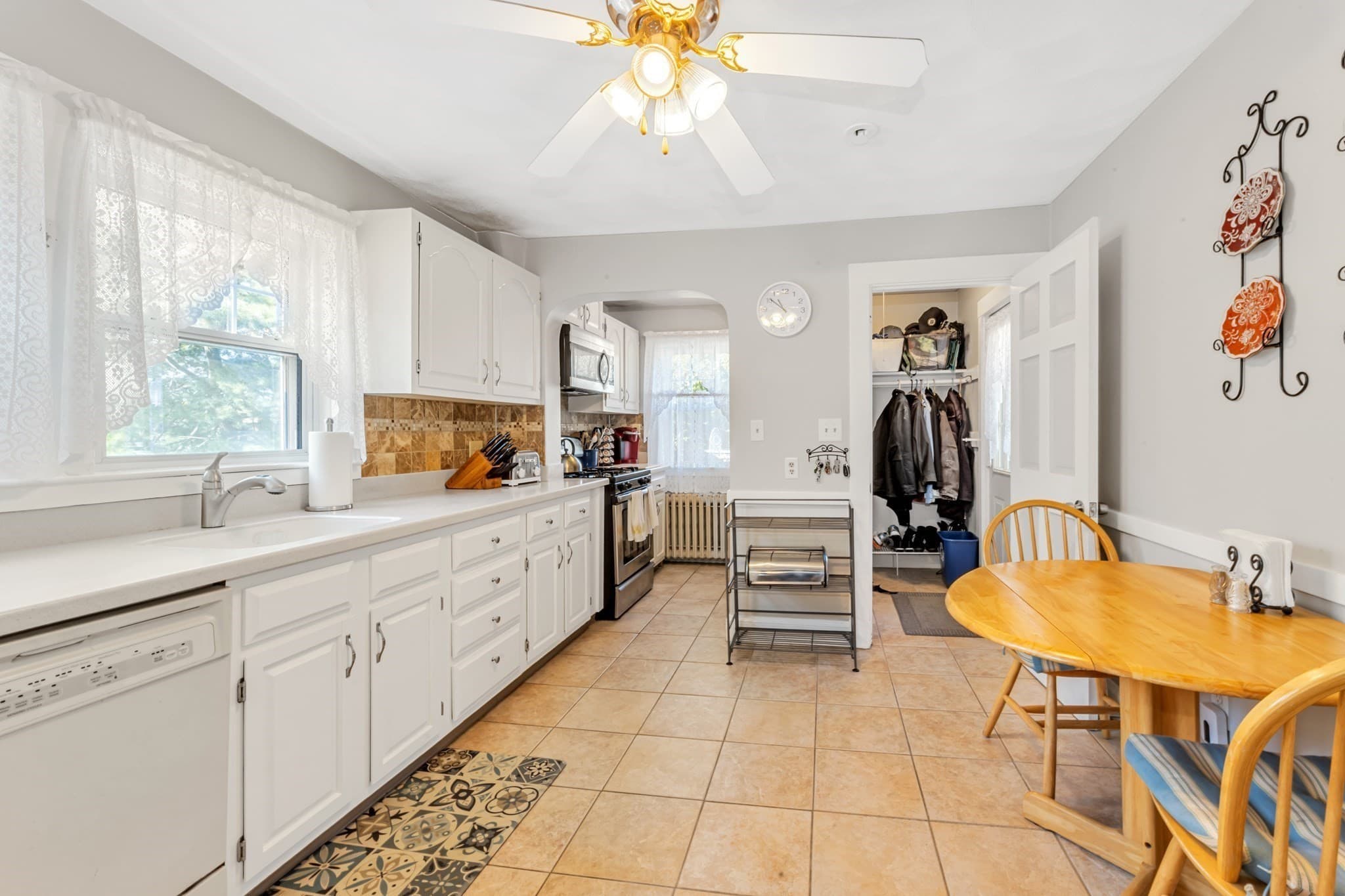 Single Family Residence at 45 Hemlock Rd, Boston MA 02132, photo 10 of 29