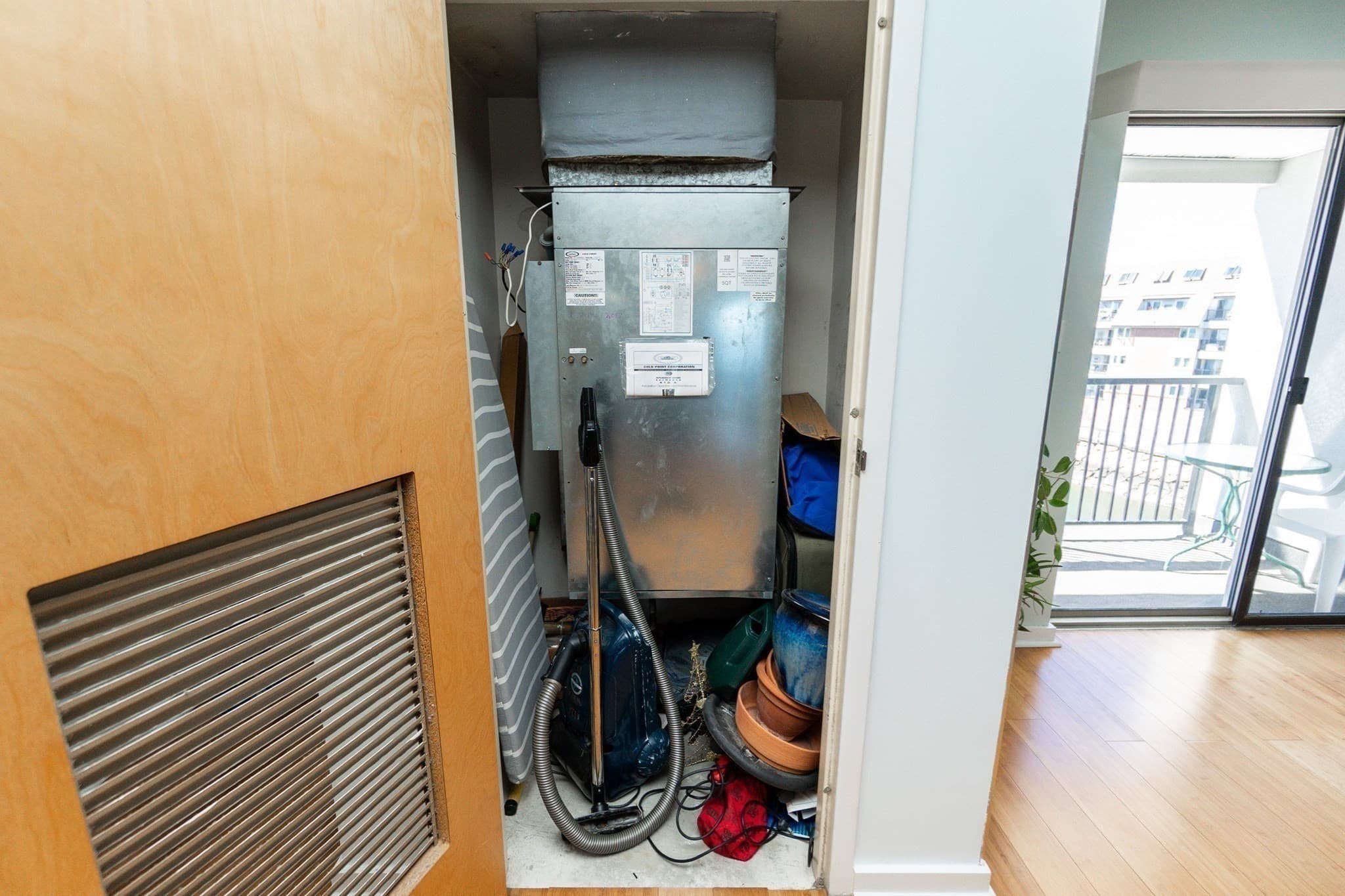 Condominium at 150 Lynnway # 402, Lynn MA 01902, Lynn, photo 27 of 41
