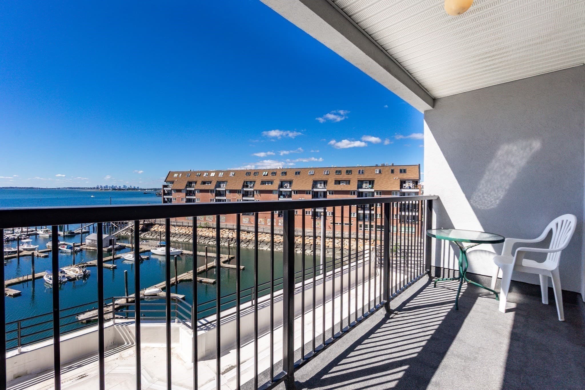 Condominium at 150 Lynnway # 402, Lynn MA 01902, Lynn, photo 17 of 41