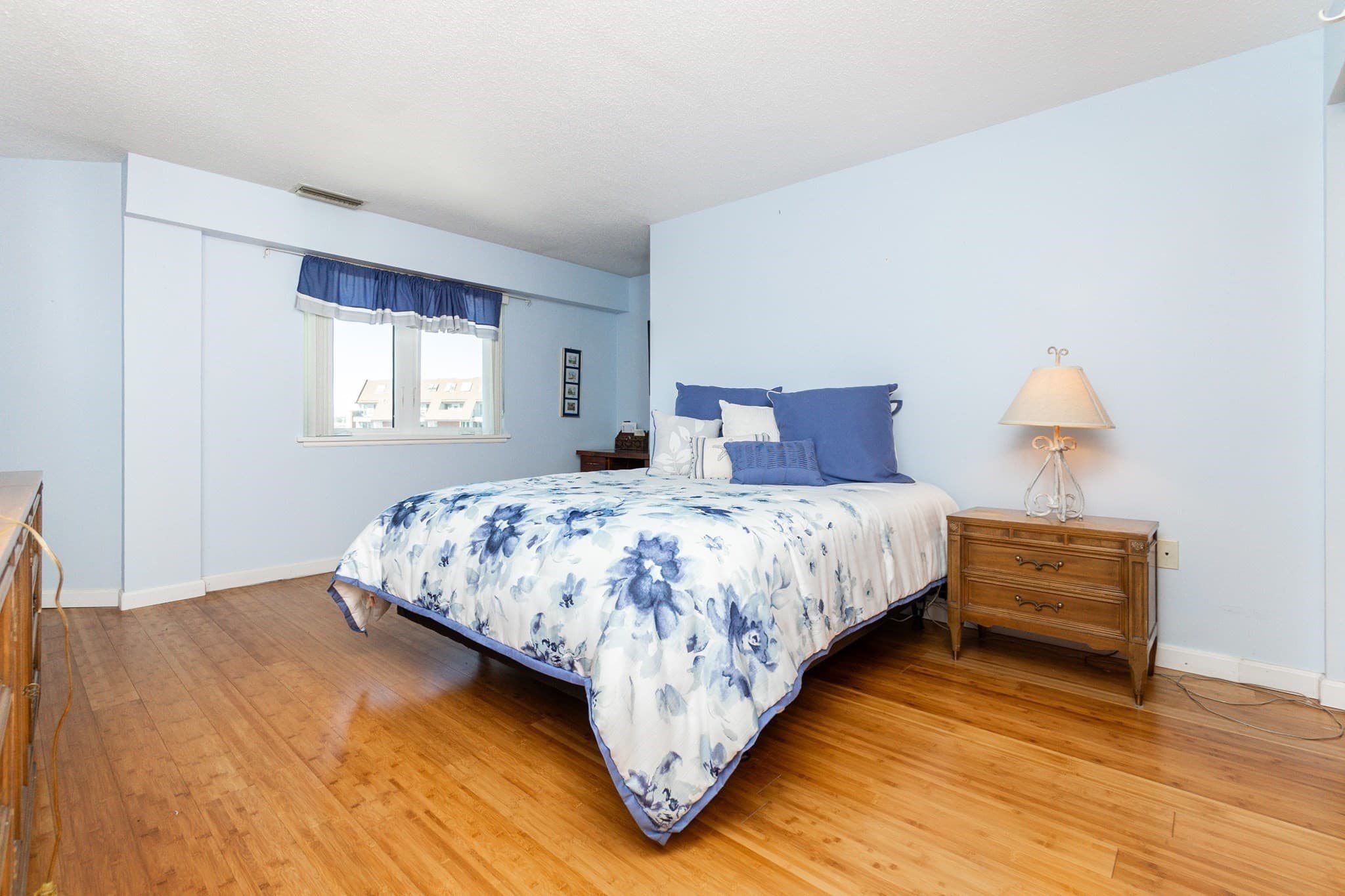 Condominium at 150 Lynnway # 402, Lynn MA 01902, Lynn, photo 22 of 41