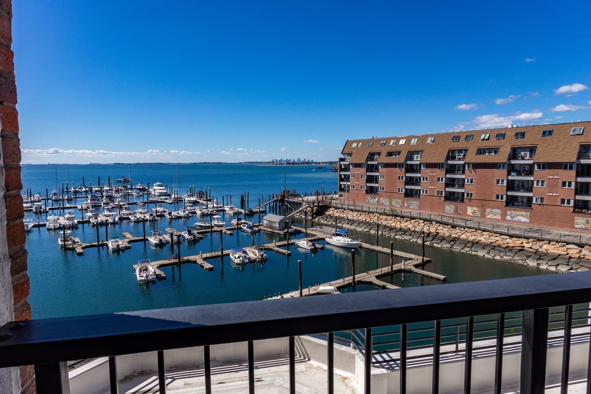 Condominium at 150 Lynnway # 402, Lynn MA 01902, Lynn, photo 3 of 41