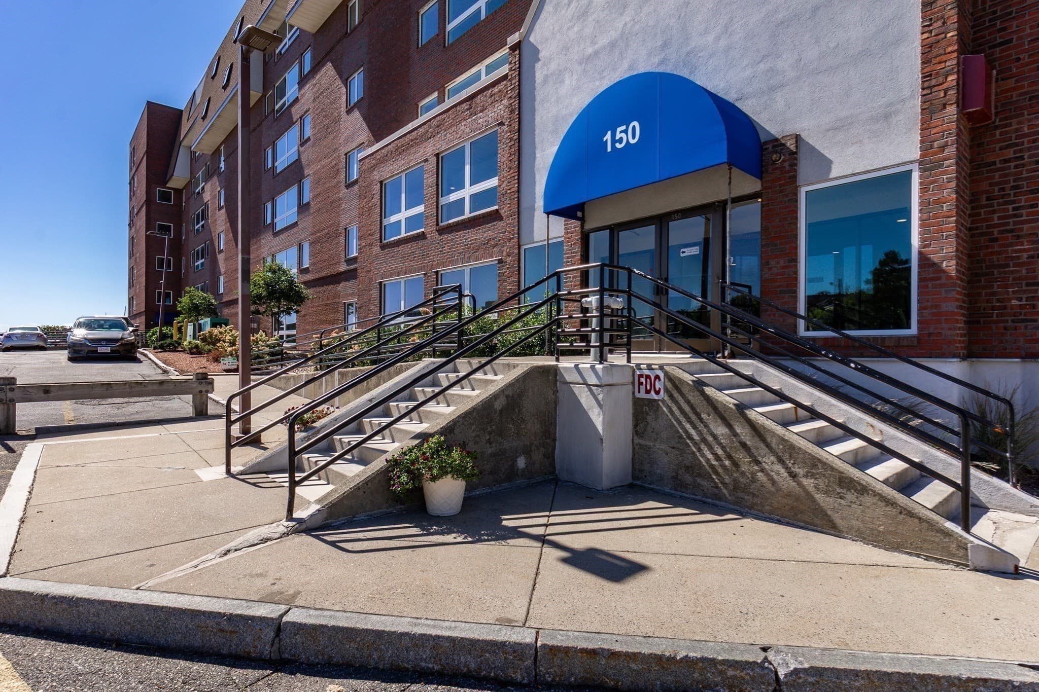 Condominium at 150 Lynnway # 402, Lynn MA 01902, Lynn, photo 30 of 41