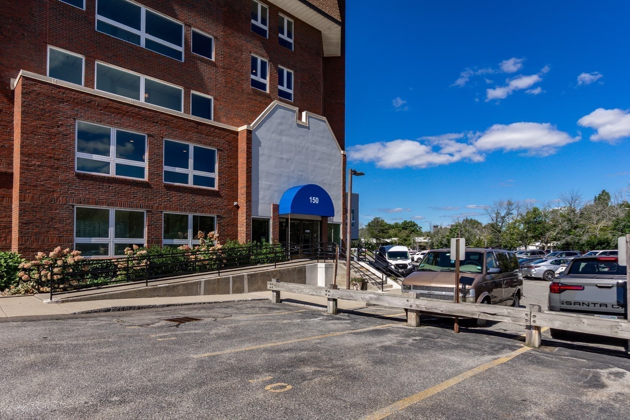 Condominium at 150 Lynnway # 402, Lynn MA 01902, Lynn, photo 31 of 41