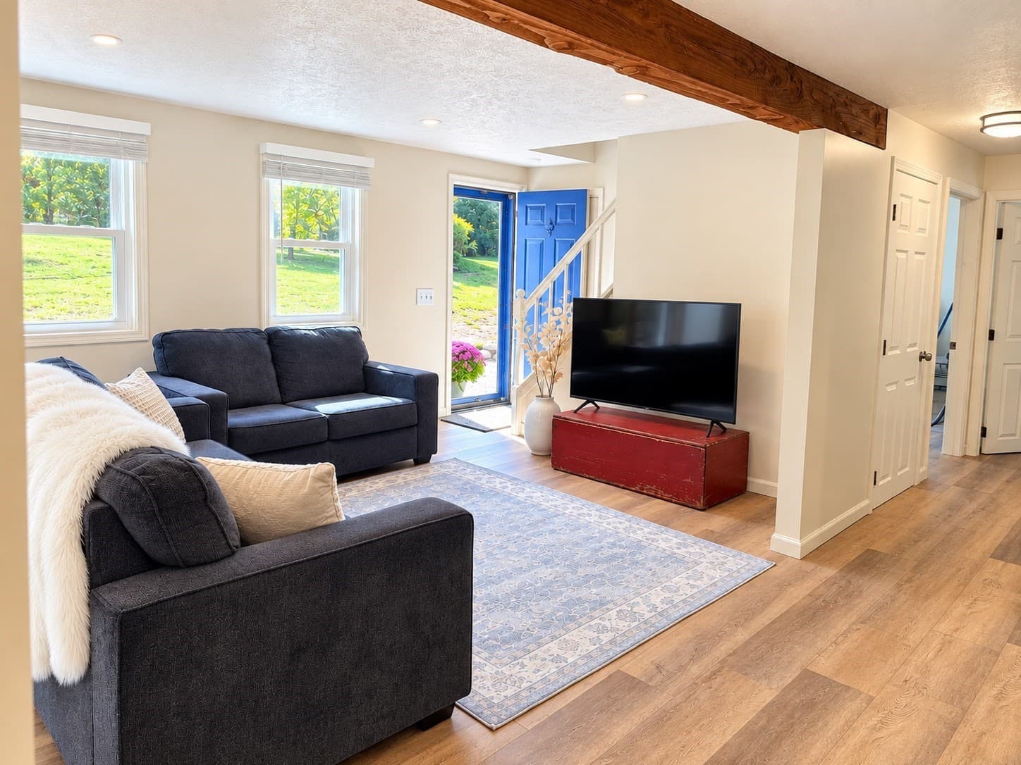 Single Family Residence at 233 Pinecrest Beach Dr, Falmouth MA 02536, Falmouth, photo 7 of 28