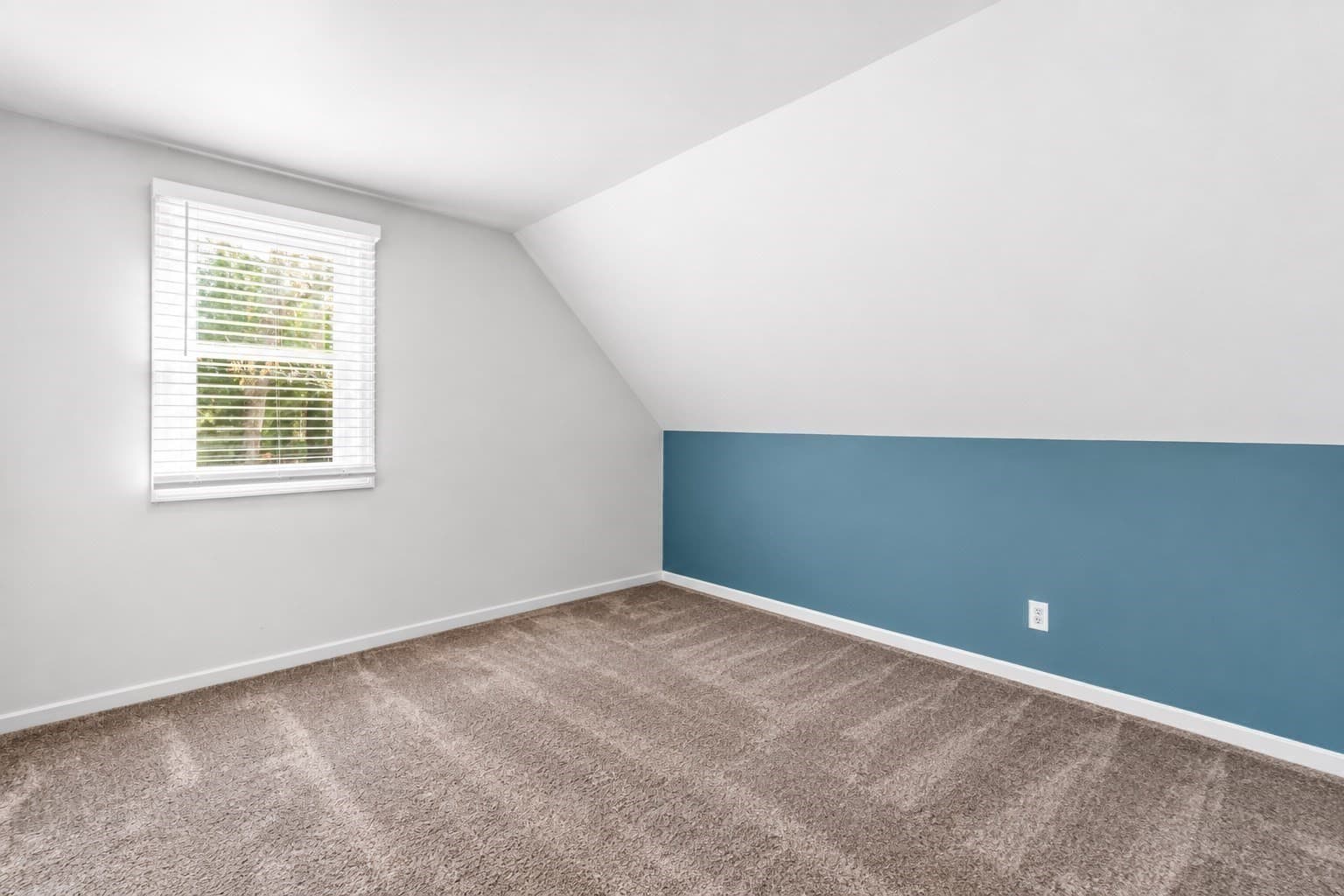 Single Family Residence at 233 Pinecrest Beach Dr, Falmouth MA 02536, Falmouth, photo 18 of 28