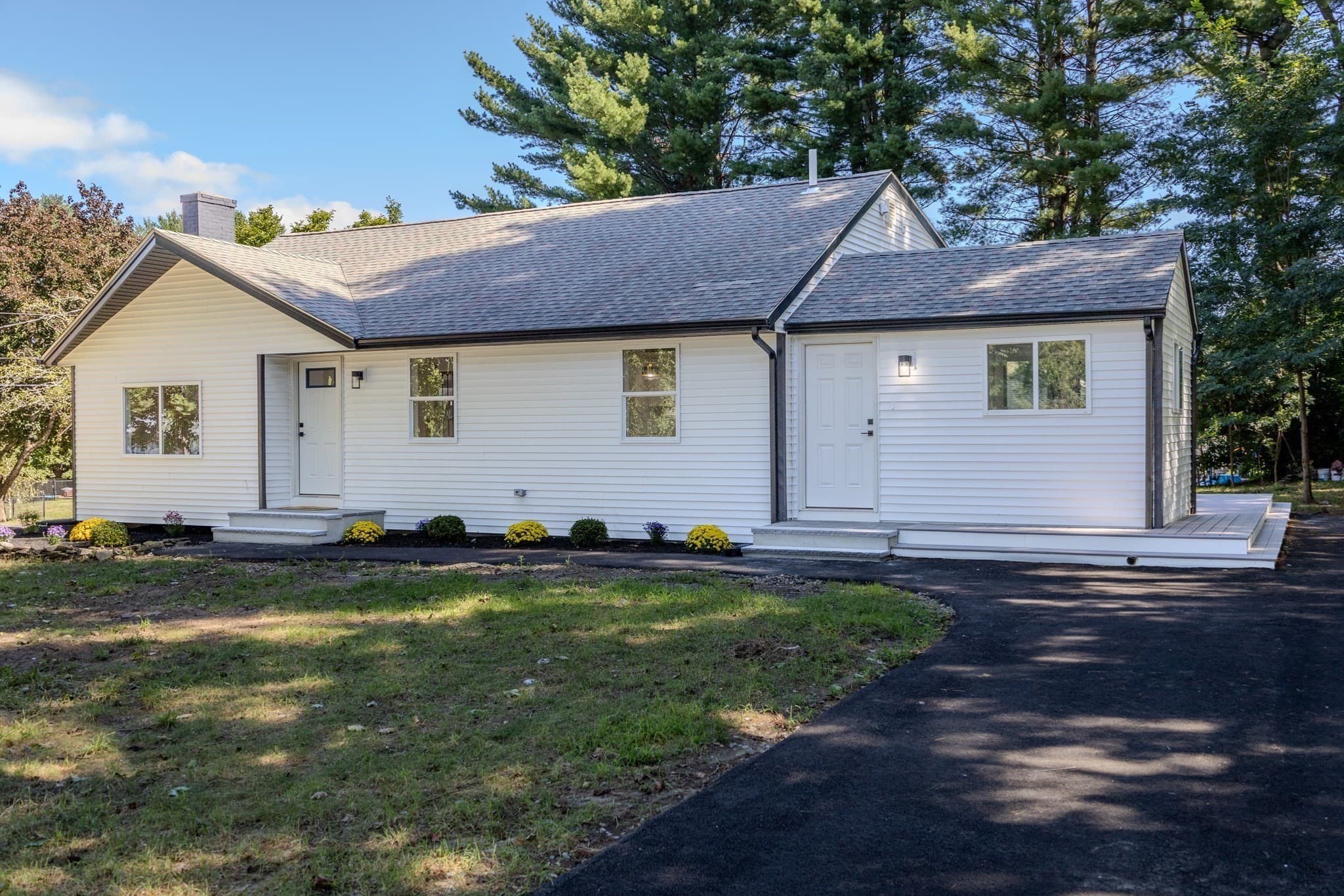 Single Family Residence at 308 Laurel St, Bridgewater MA 02324, Bridgewater, photo 2 of 42