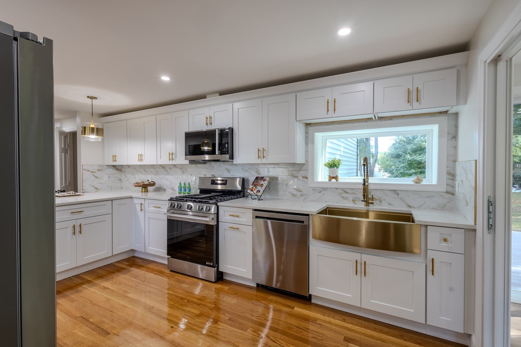 Single Family Residence at 308 Laurel St, Bridgewater MA 02324, Bridgewater, photo 7 of 42