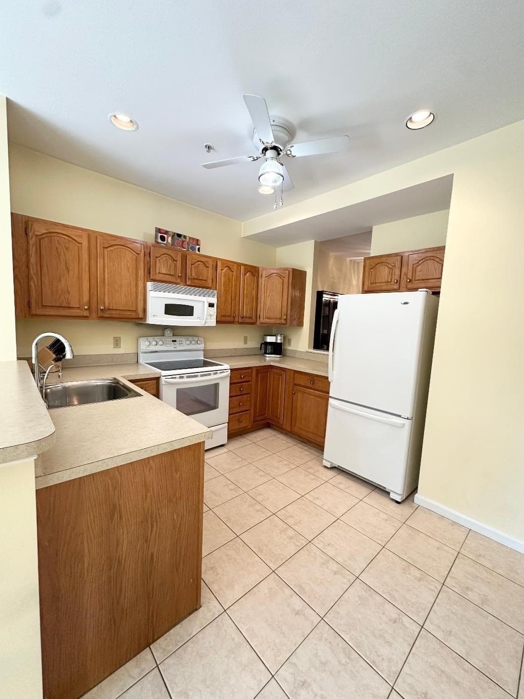Condominium at 1200 Salem Street # 165, Lynnfield MA 01940, Lynnfield, photo 6 of 42