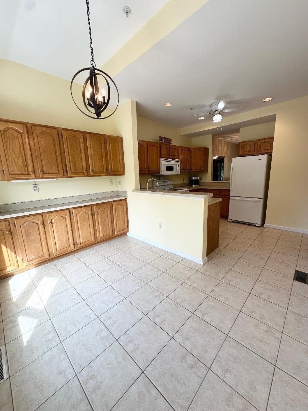Condominium at 1200 Salem Street # 165, Lynnfield MA 01940, Lynnfield, photo 10 of 42