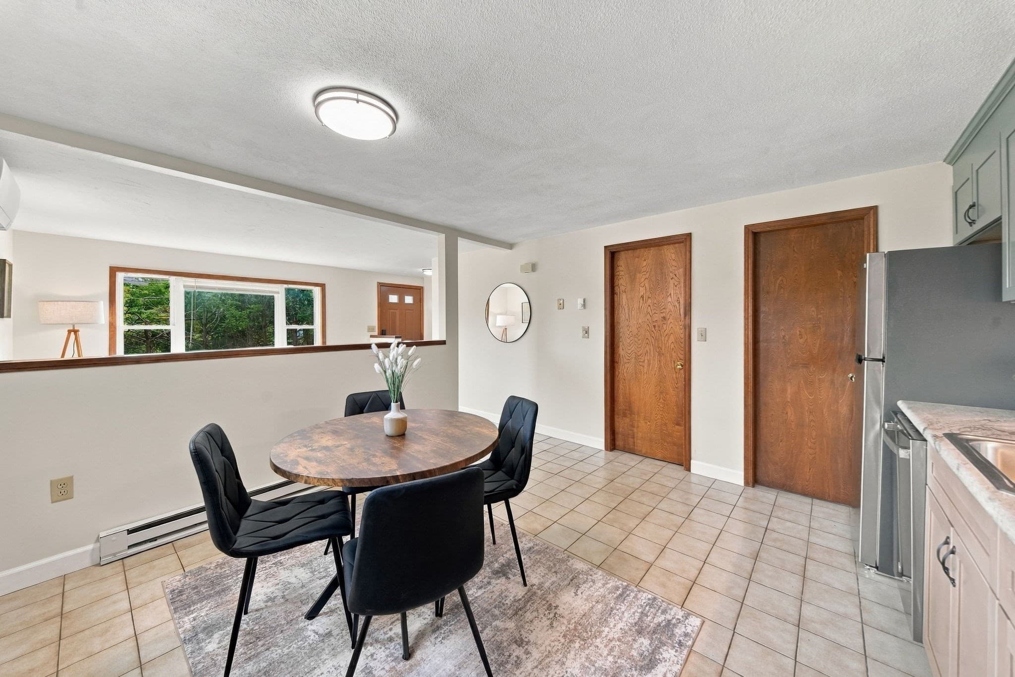 Condominium at 39 Mountain St # 39, Woburn MA 01801, Woburn, photo 12 of 37