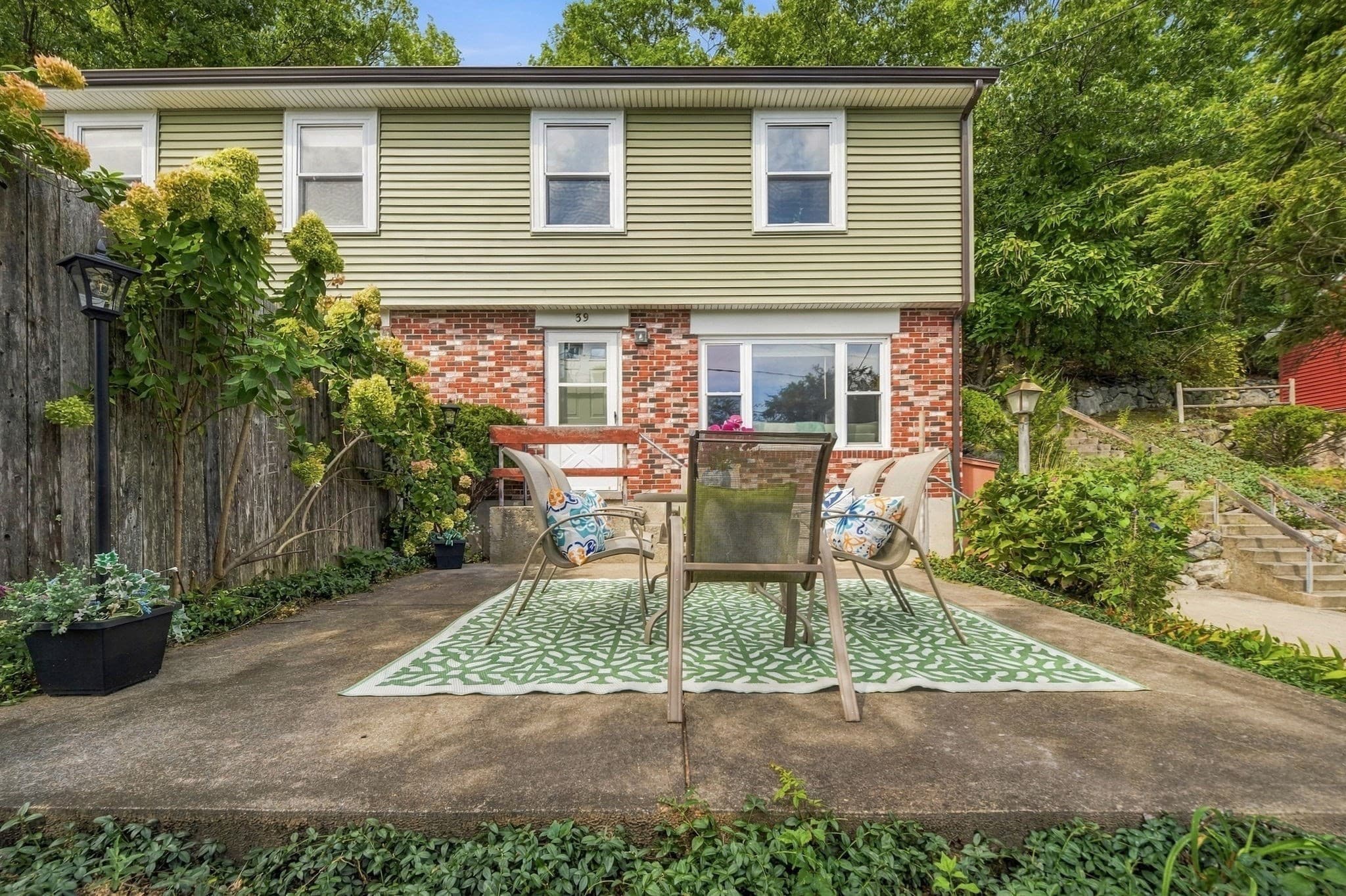 Condominium at 39 Mountain St # 39, Woburn MA 01801, Woburn, photo 31 of 37