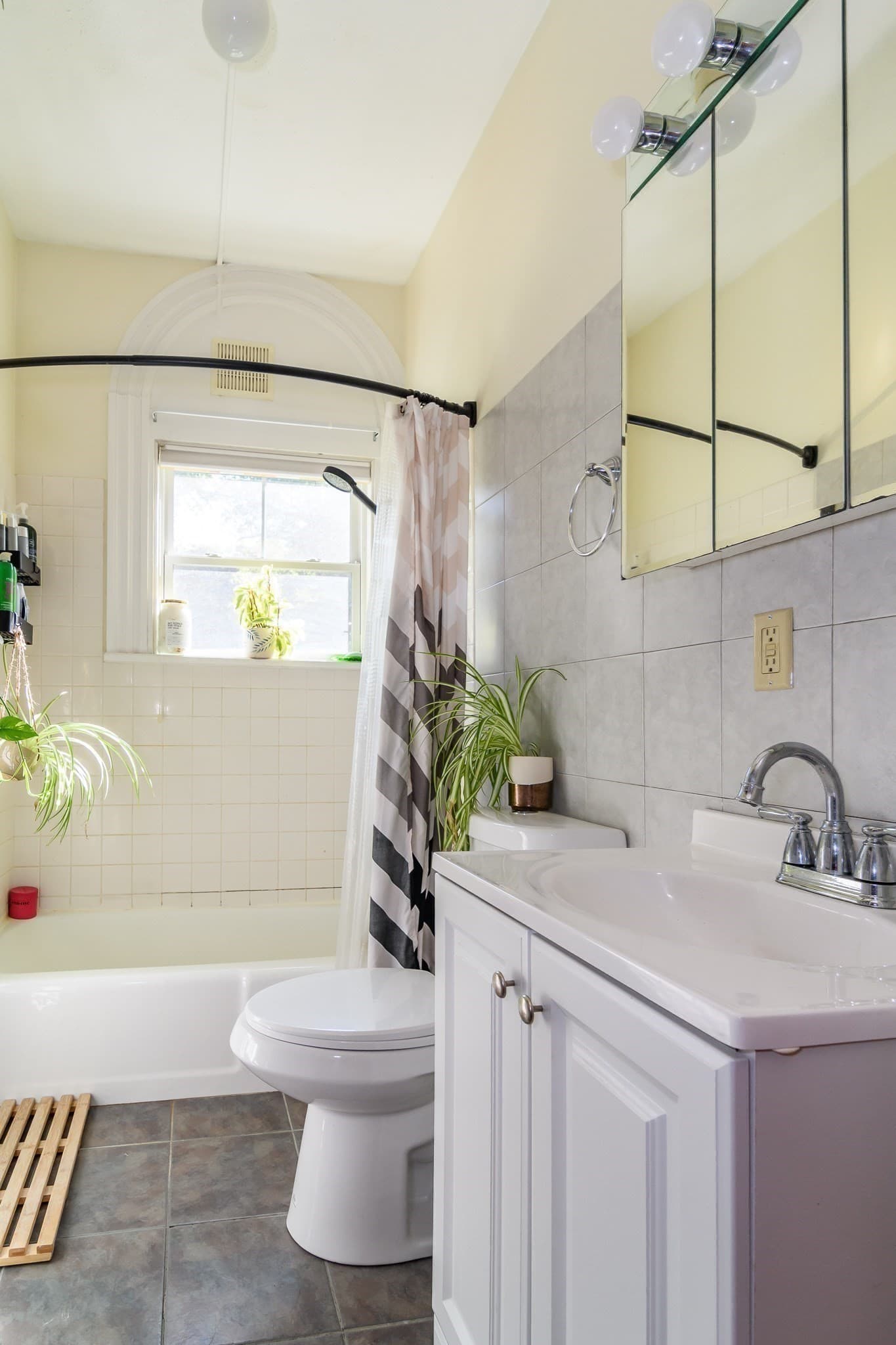Condominium at 219 Pond St # 1, Natick MA 01760, Natick, photo 10 of 17