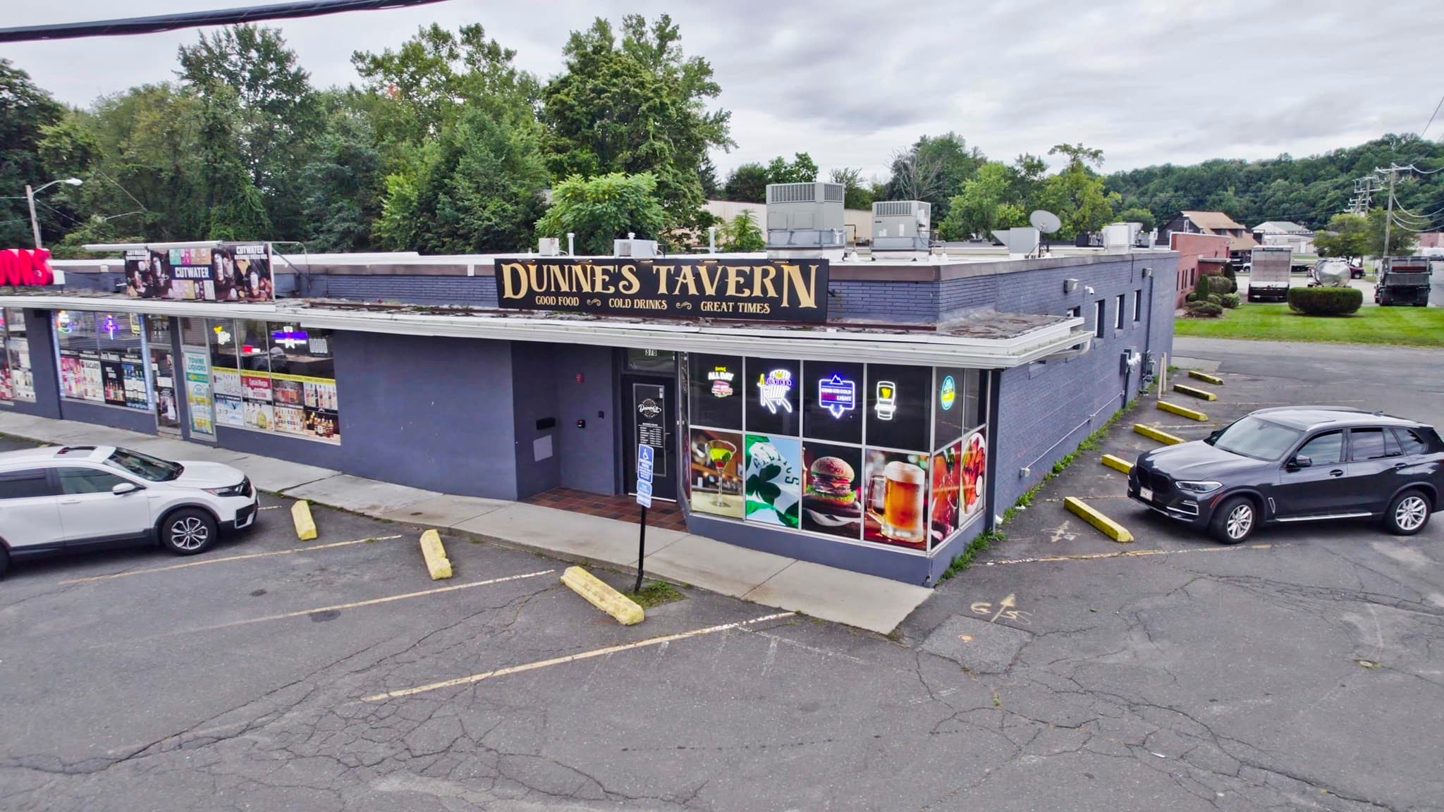 378 Walnut St Ext, Agawam MA 01001