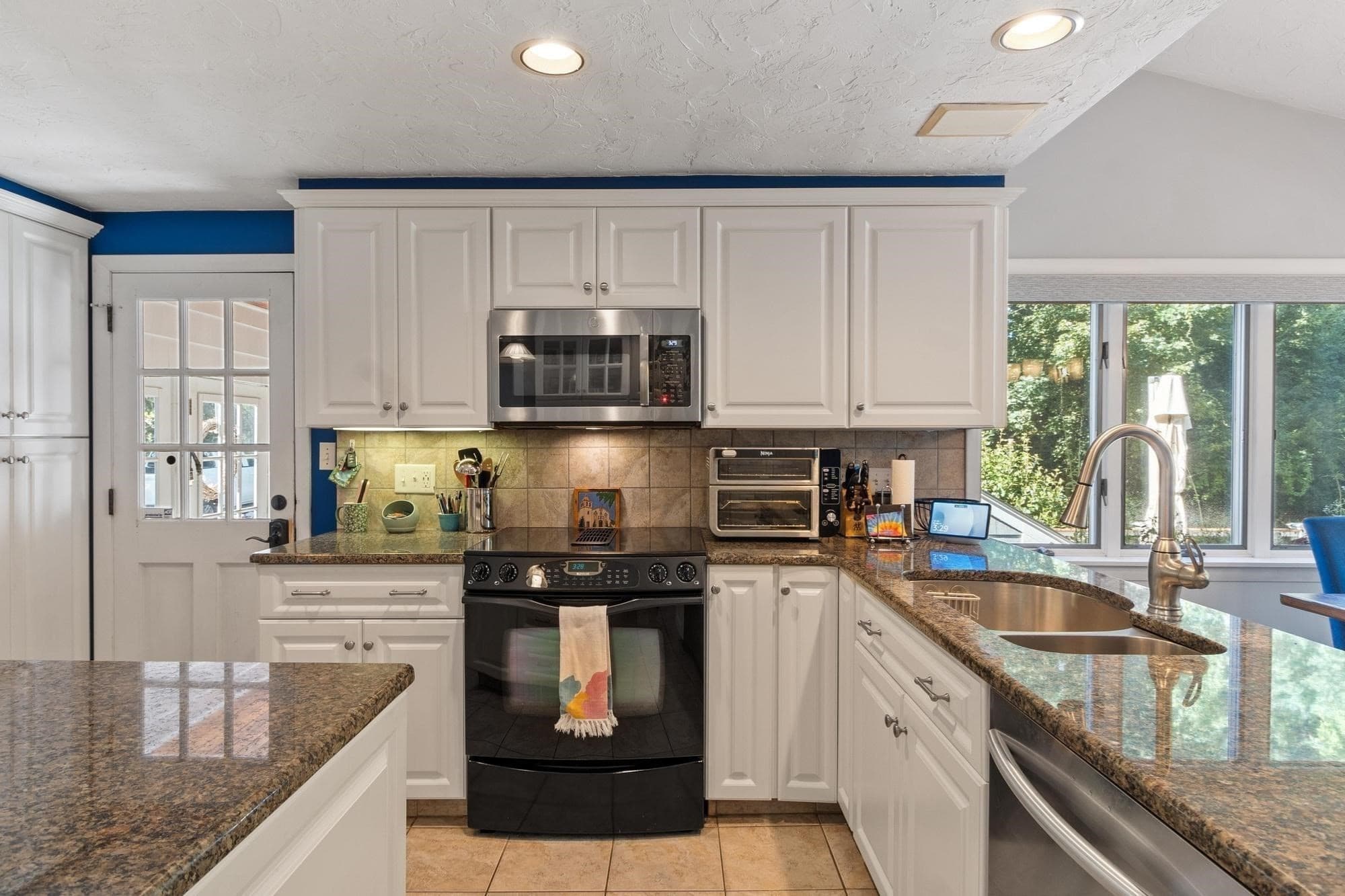 Single Family Residence at 23 Greenwood Road, Andover MA 01810, Andover, photo 14 of 40