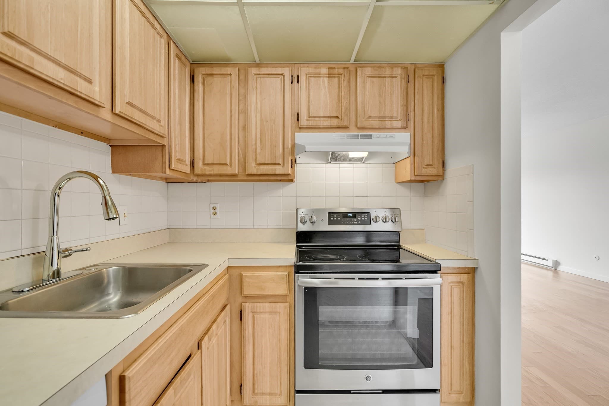 Condominium at 2353 Massachusetts # 31, Cambridge MA 02140, Cambridge, photo 6 of 28