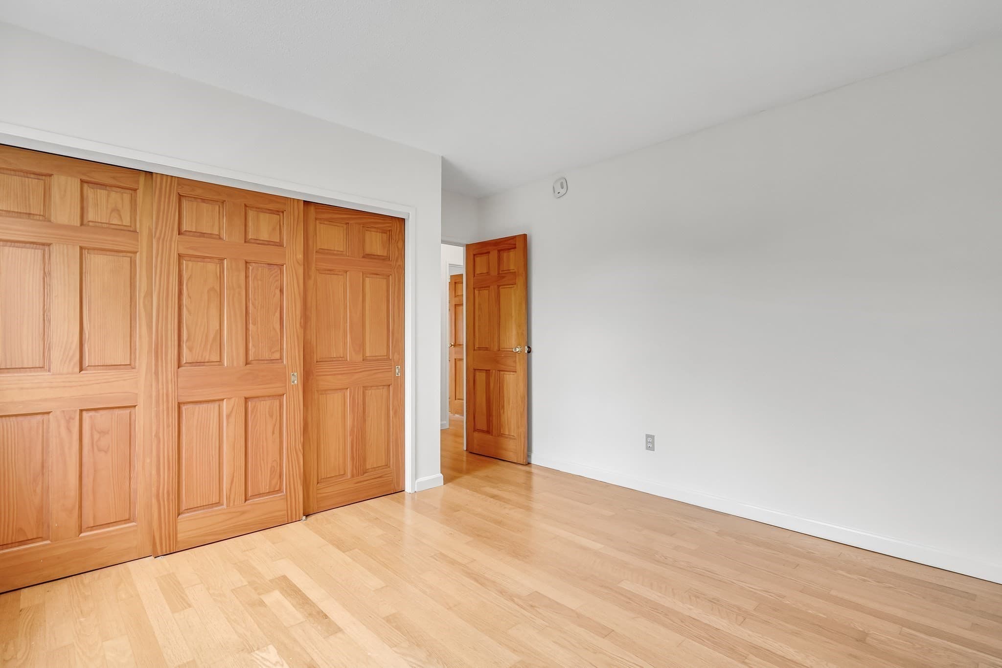 Condominium at 2353 Massachusetts # 31, Cambridge MA 02140, Cambridge, photo 13 of 28