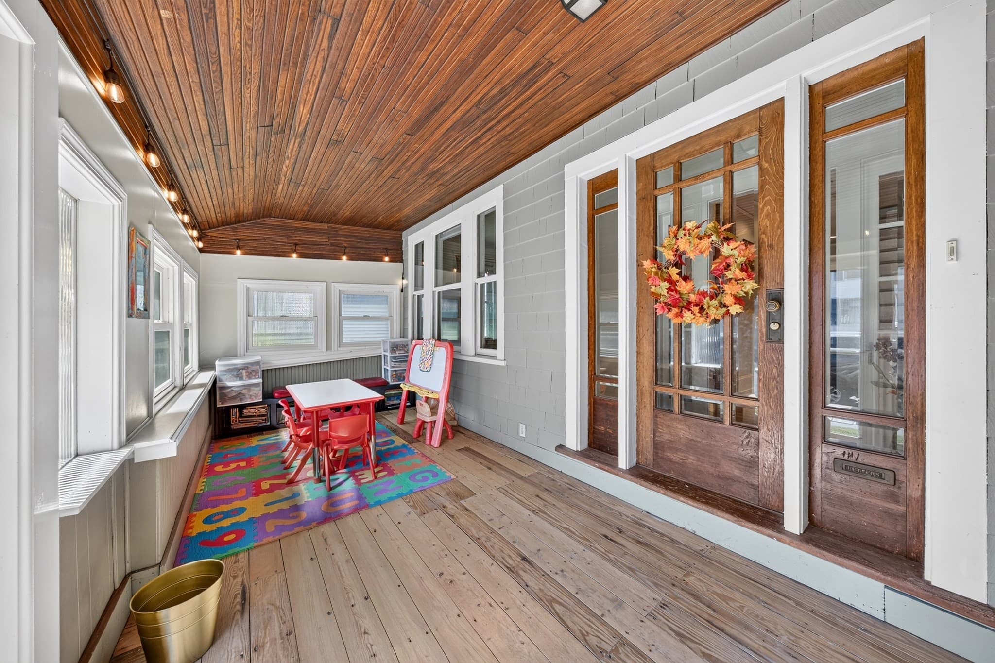 Single Family Residence at 33 Union St, North Andover MA 01845, North Andover, photo 2 of 39
