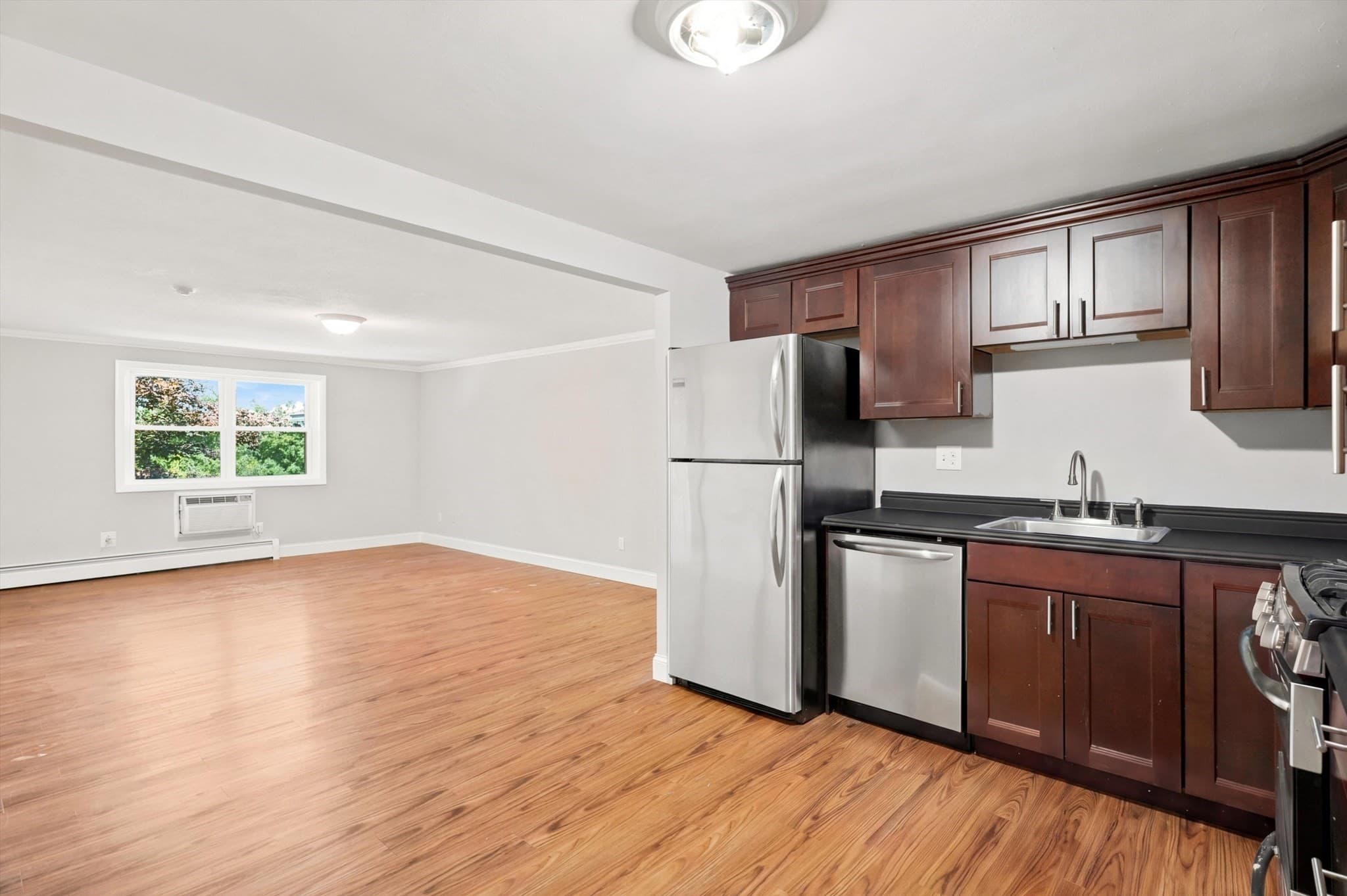 Condominium at 13 Cross Street # 11, Chelmsford MA 01863, Chelmsford, photo 2 of 29