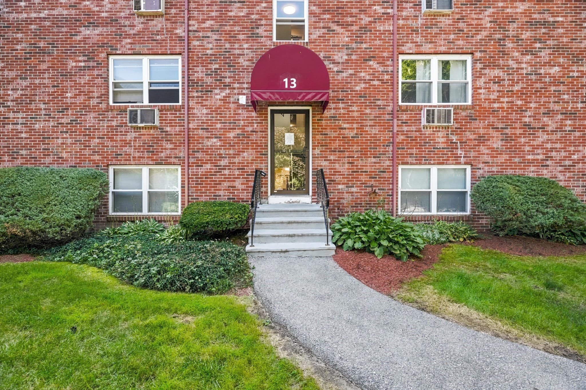 Condominium at 13 Cross Street # 11, Chelmsford MA 01863, Chelmsford, photo 19 of 29