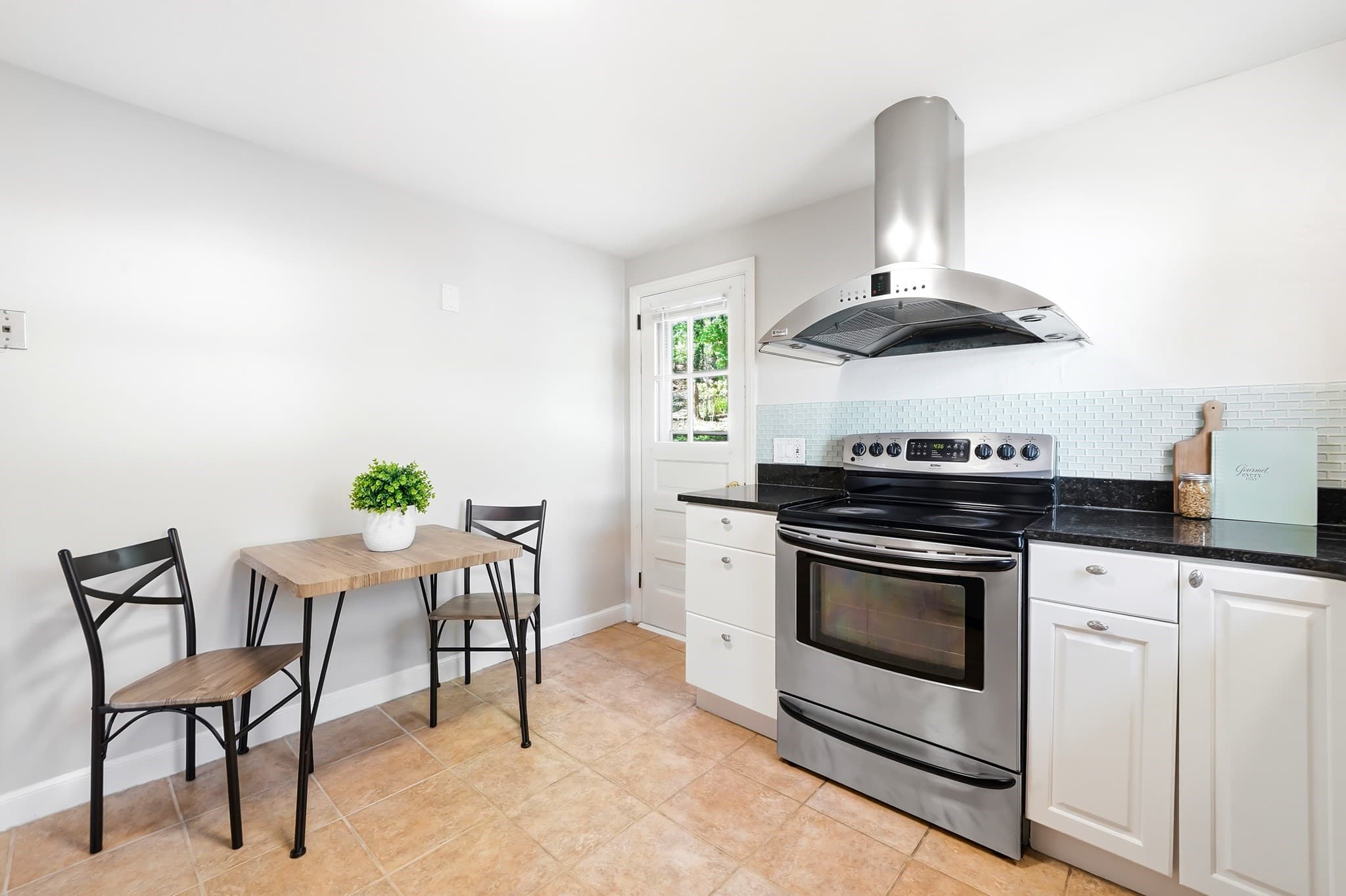 Single Family Residence at 6 Brookside Ave, Lexington MA 02421, Lexington, photo 12 of 42