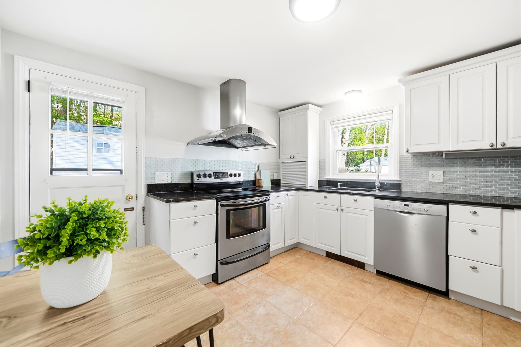 Single Family Residence at 6 Brookside Ave, Lexington MA 02421, Lexington, photo 11 of 42
