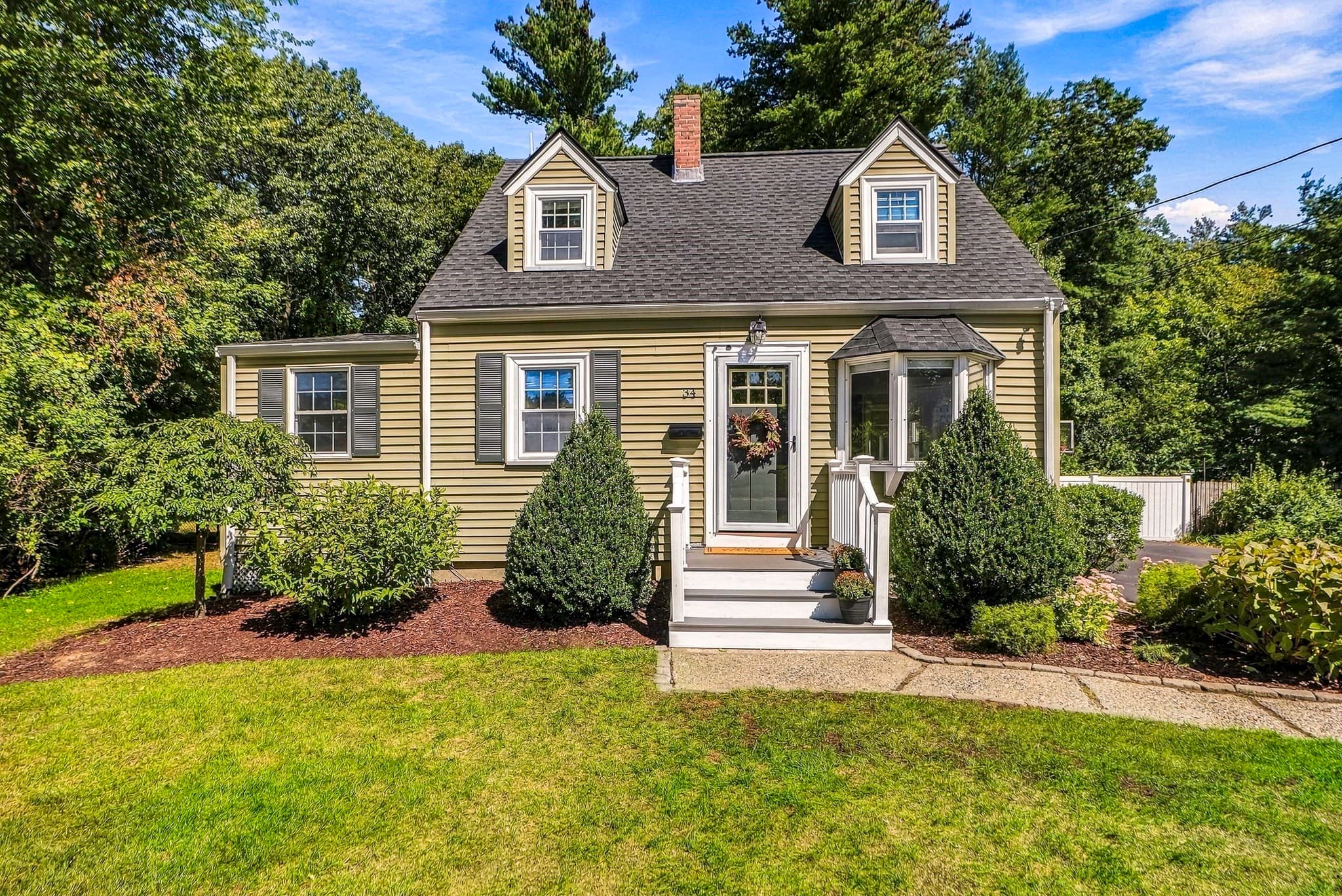 34 Audrea Rd, Framingham MA 01701
