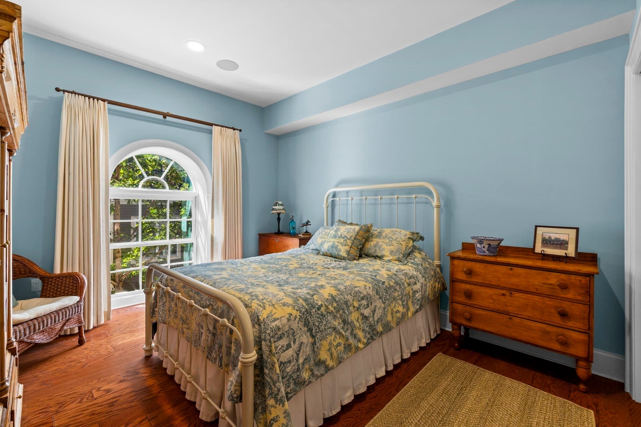Condominium at 616 E Fourth Street # 303, Boston MA 02127, photo 16 of 34