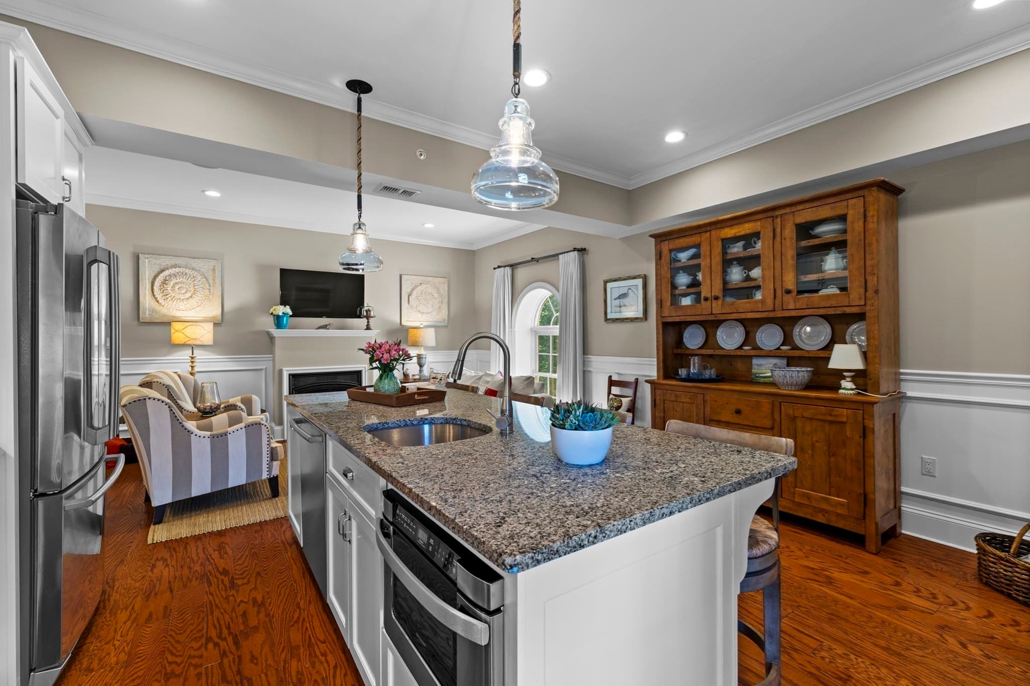 Condominium at 616 E Fourth Street # 303, Boston MA 02127, photo 5 of 34