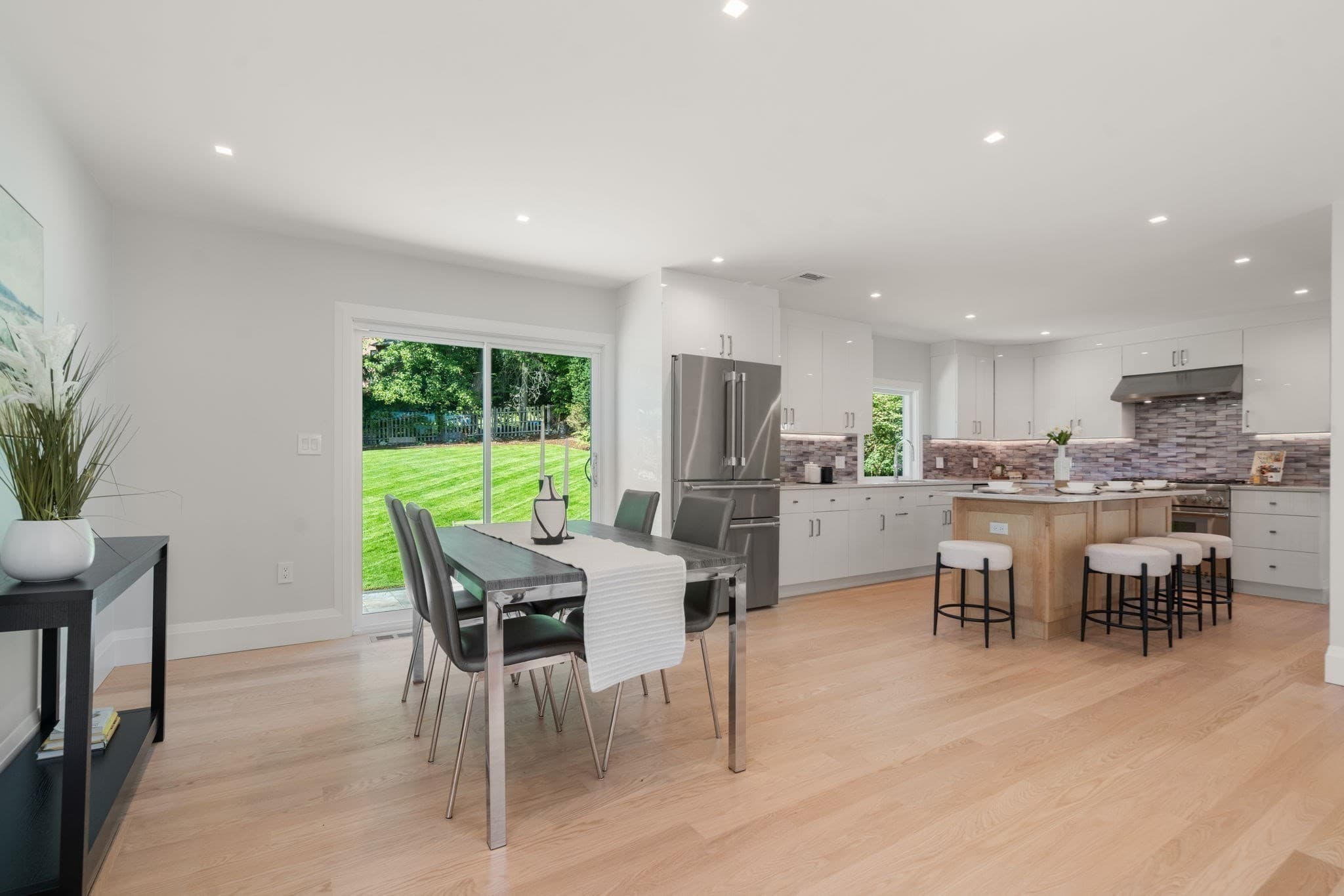 Single Family Residence at 20 Scott Road, Belmont MA 02478, Belmont, photo 9 of 26