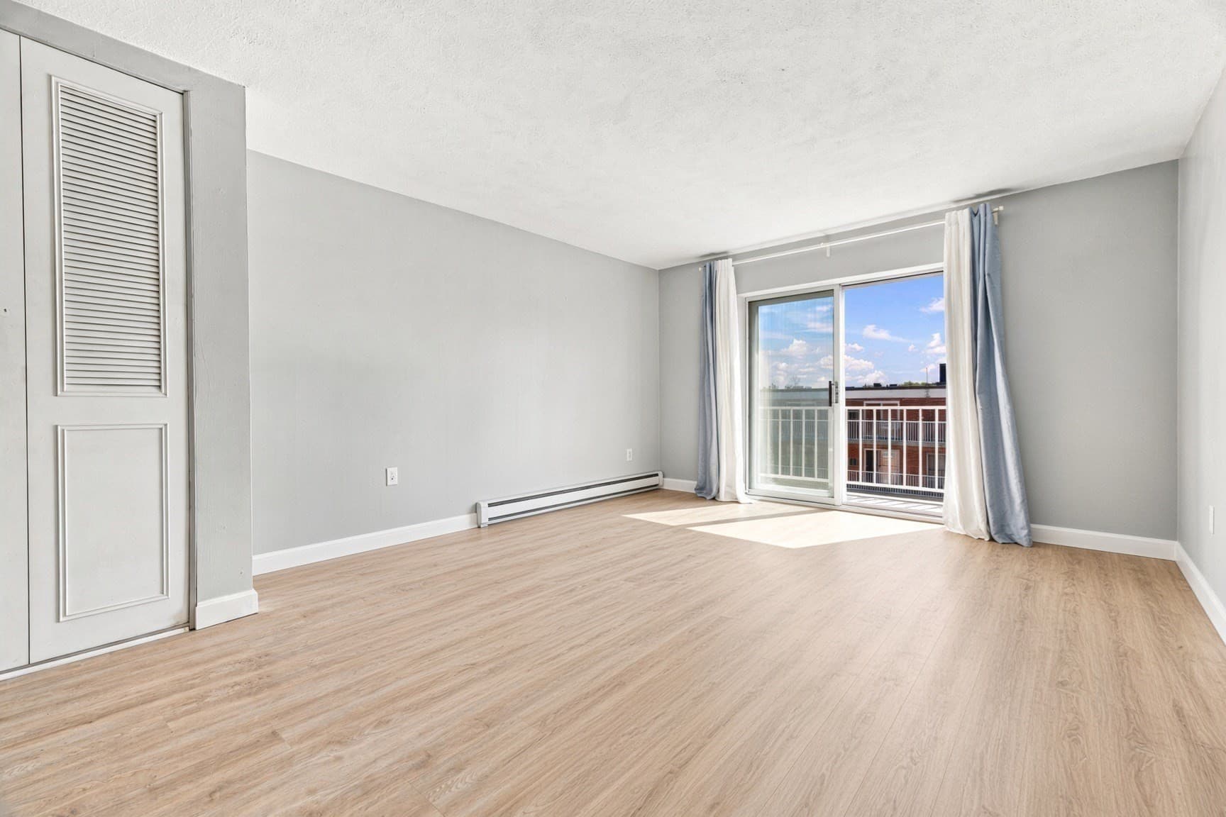 Condominium at 55 Greentree Lane # 49, Weymouth MA 02190, Weymouth, photo 8 of 26