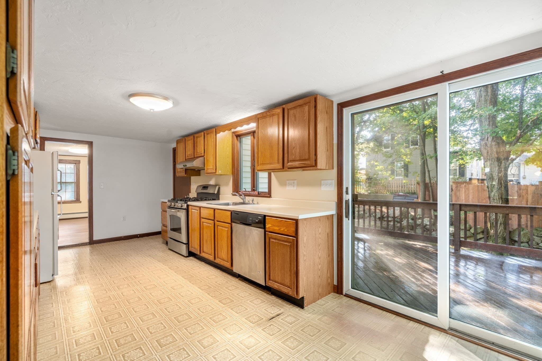 Single Family Residence at 32 Elm Street, Hudson MA 01749, Hudson, photo 6 of 42