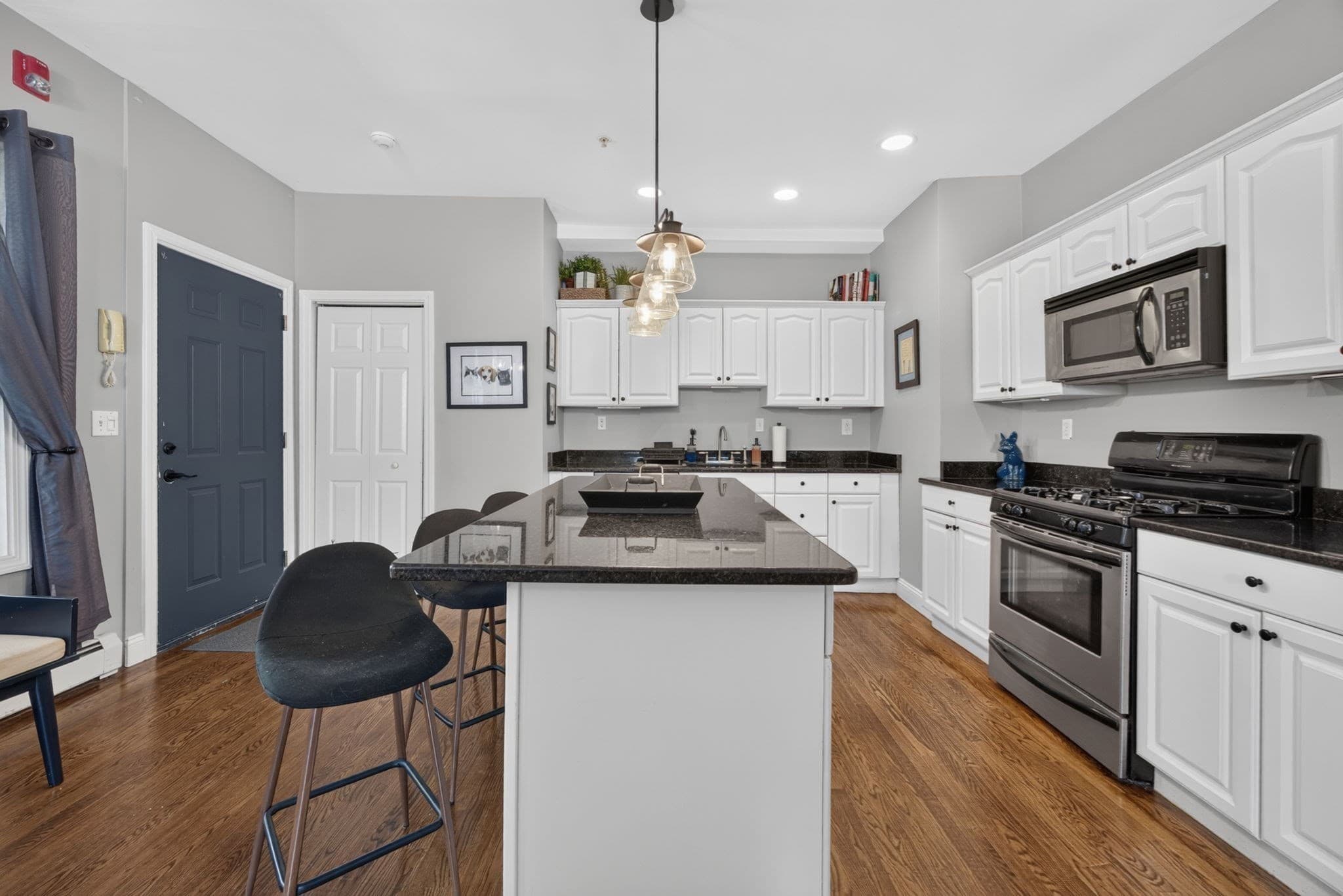 Condominium at 131 Derby St # 1R, Salem MA 01970, Salem, photo 9 of 41