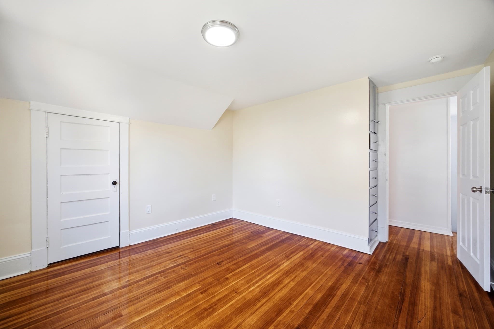 Single Family Residence at 66 Ardmore Street, Springfield MA 01104, Springfield, photo 13 of 29
