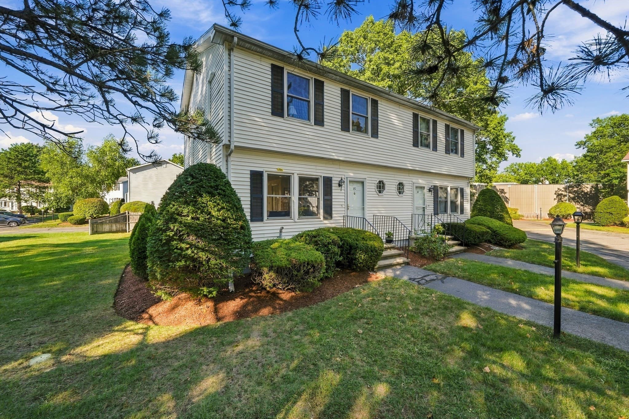 Condominium at 15 Northwoods Cir # 15, Woburn MA 01801, Woburn, photo 40 of 42