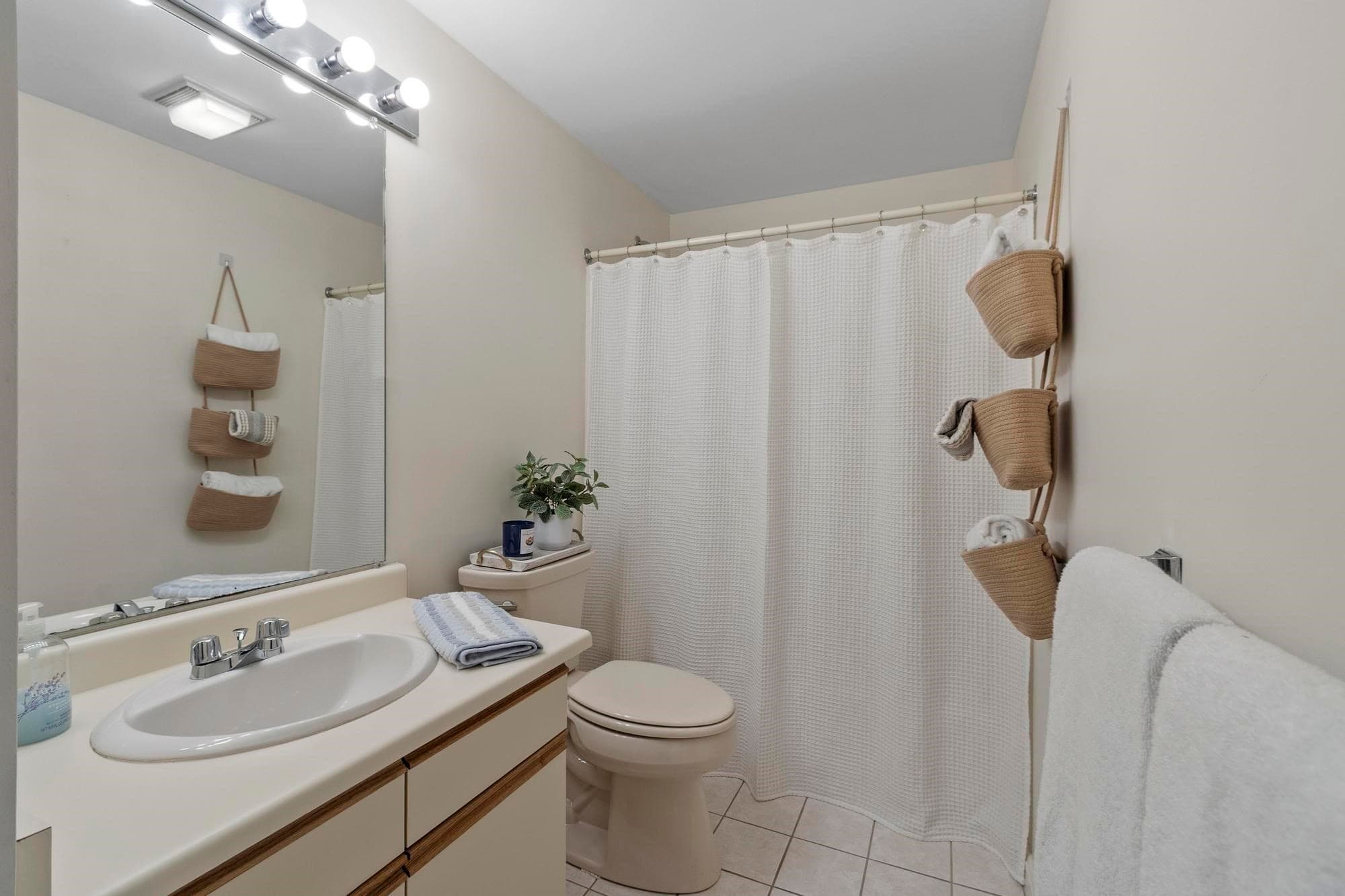 Condominium at 148 Main St # B534, North Andover MA 01845, North Andover, photo 26 of 41