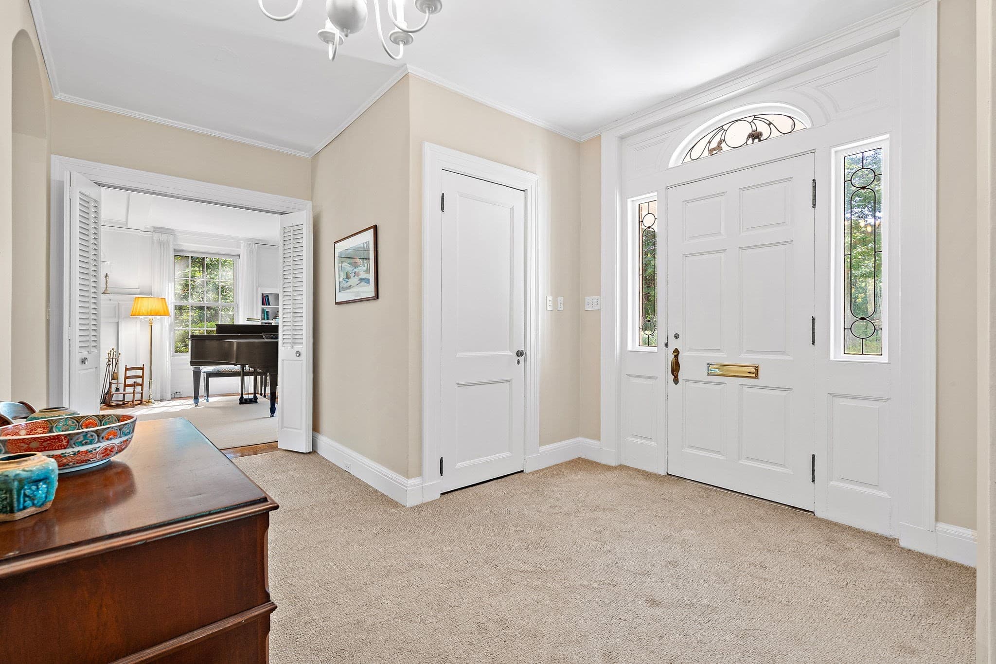 Single Family Residence at 8 Oakmount Circle, Lexington MA 02420, Lexington, photo 5 of 42