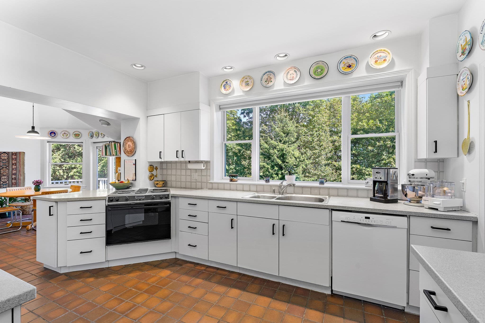 Single Family Residence at 8 Oakmount Circle, Lexington MA 02420, Lexington, photo 15 of 42