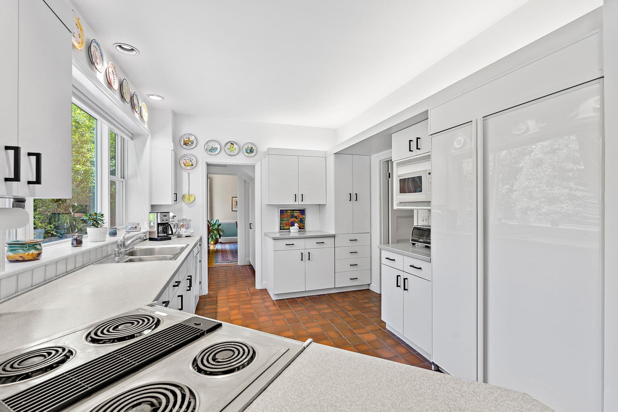 Single Family Residence at 8 Oakmount Circle, Lexington MA 02420, Lexington, photo 19 of 42