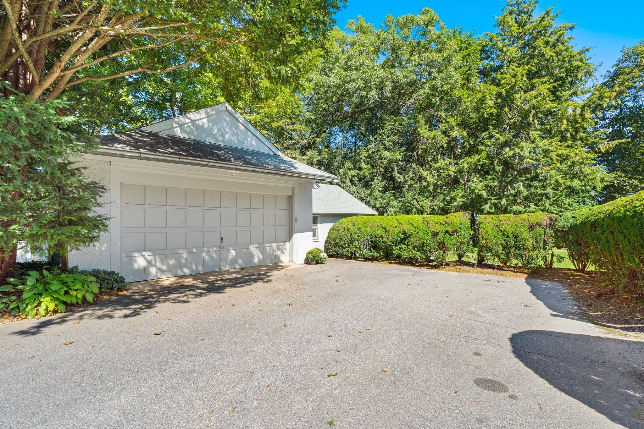 Single Family Residence at 8 Oakmount Circle, Lexington MA 02420, Lexington, photo 35 of 42