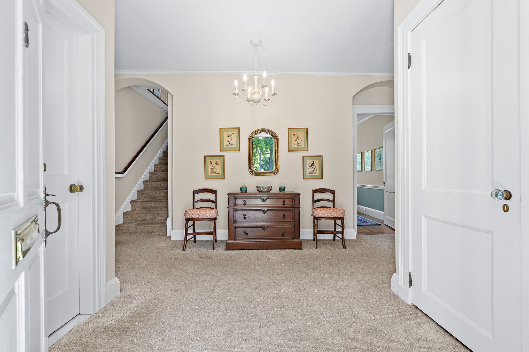 Single Family Residence at 8 Oakmount Circle, Lexington MA 02420, Lexington, photo 4 of 42