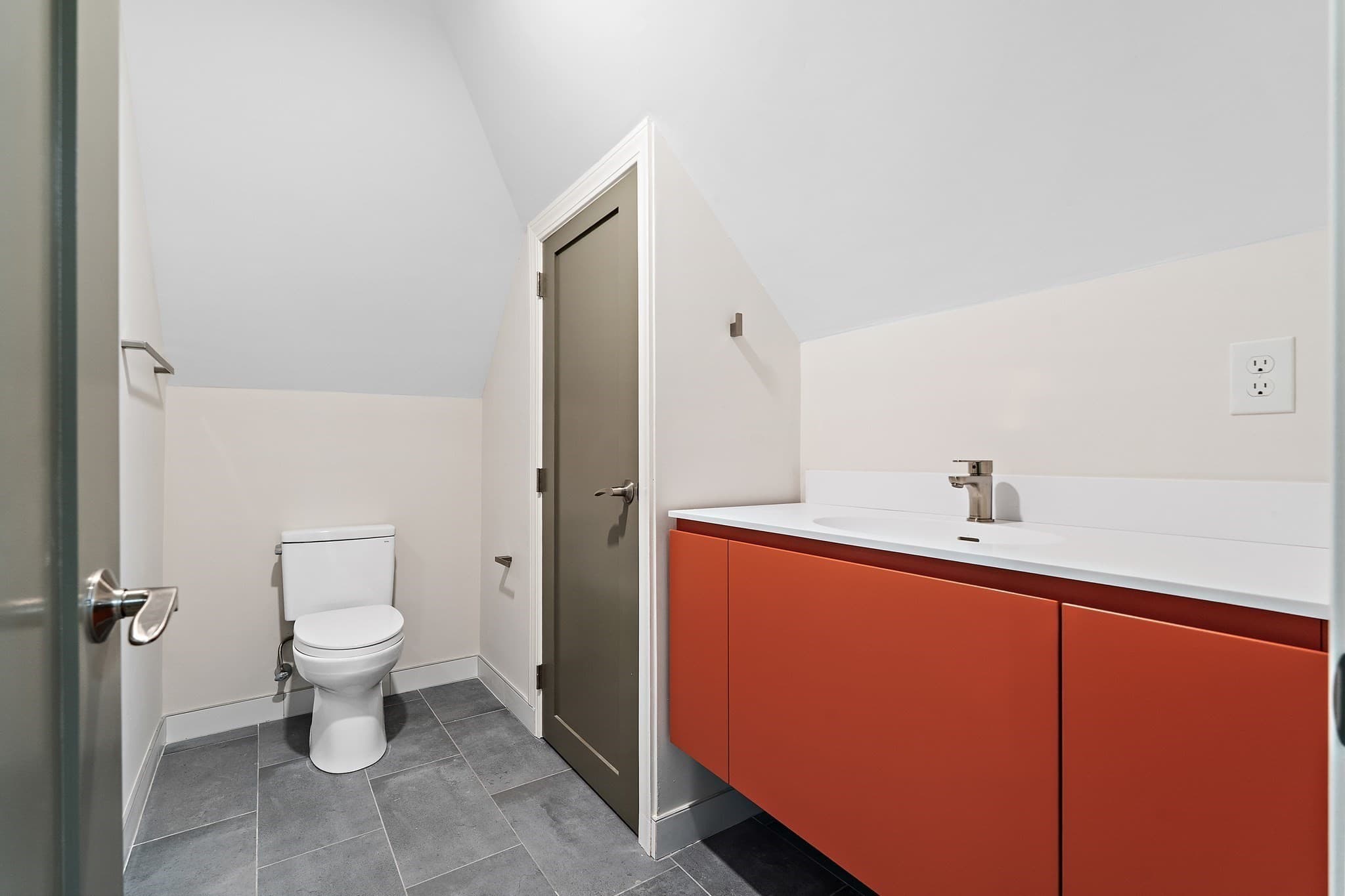 Condominium at 12 Foskett St # 3, Somerville MA 02144, Somerville, photo 8 of 10