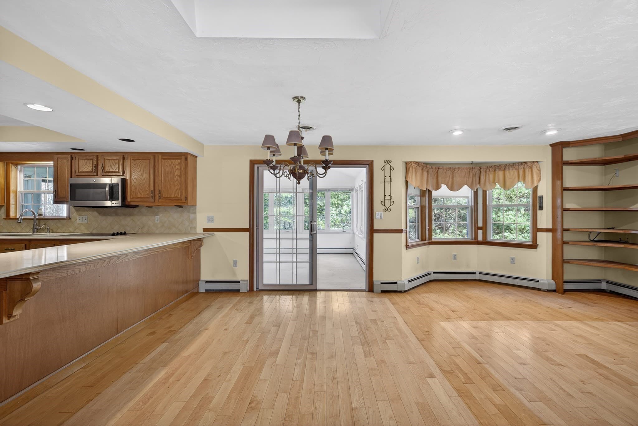 Single Family Residence at 532 Hill St, Raynham MA 02767, Raynham, photo 6 of 31