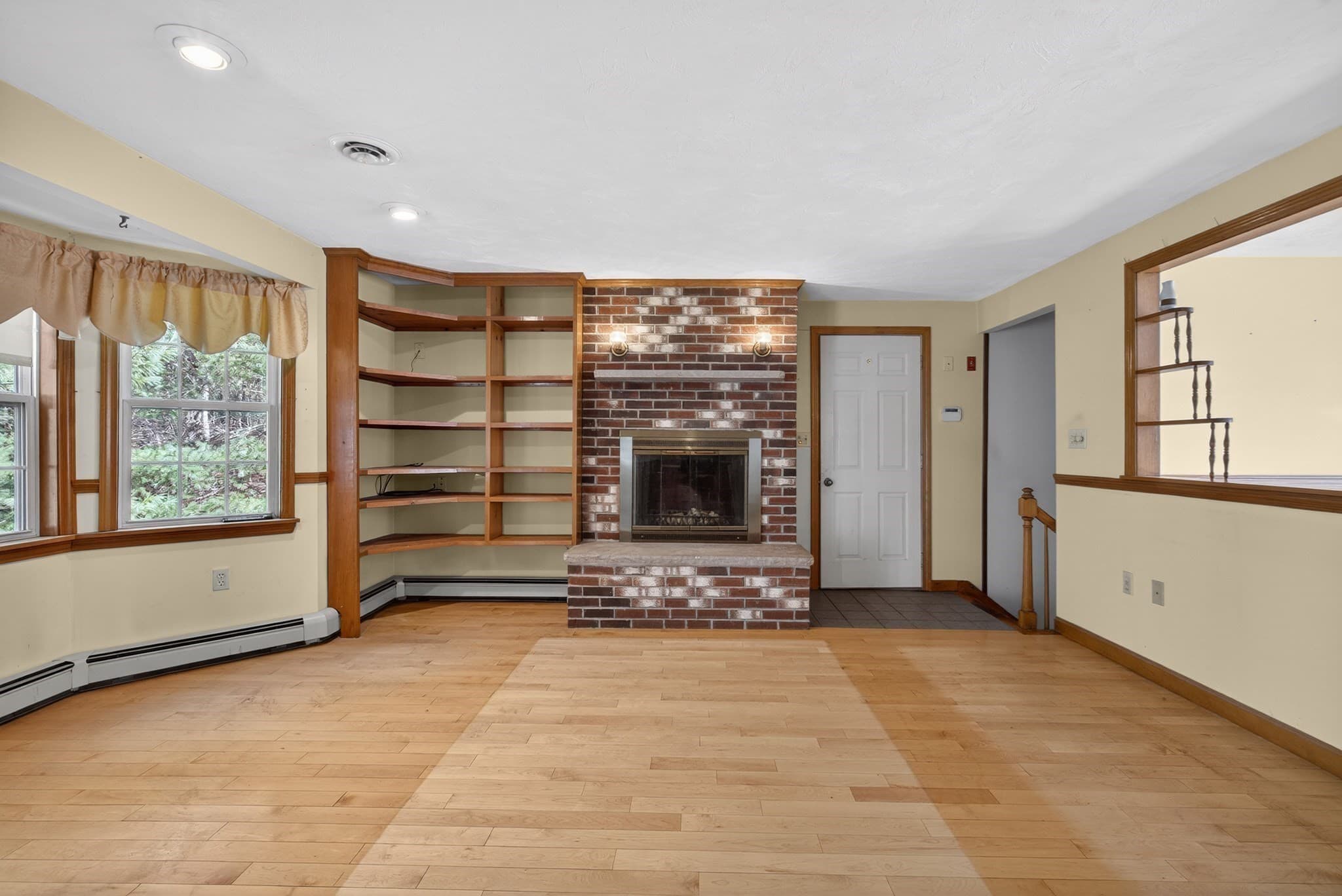 Single Family Residence at 532 Hill St, Raynham MA 02767, Raynham, photo 12 of 31