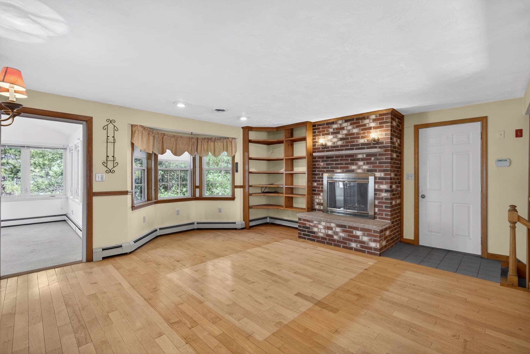 Single Family Residence at 532 Hill St, Raynham MA 02767, Raynham, photo 5 of 31