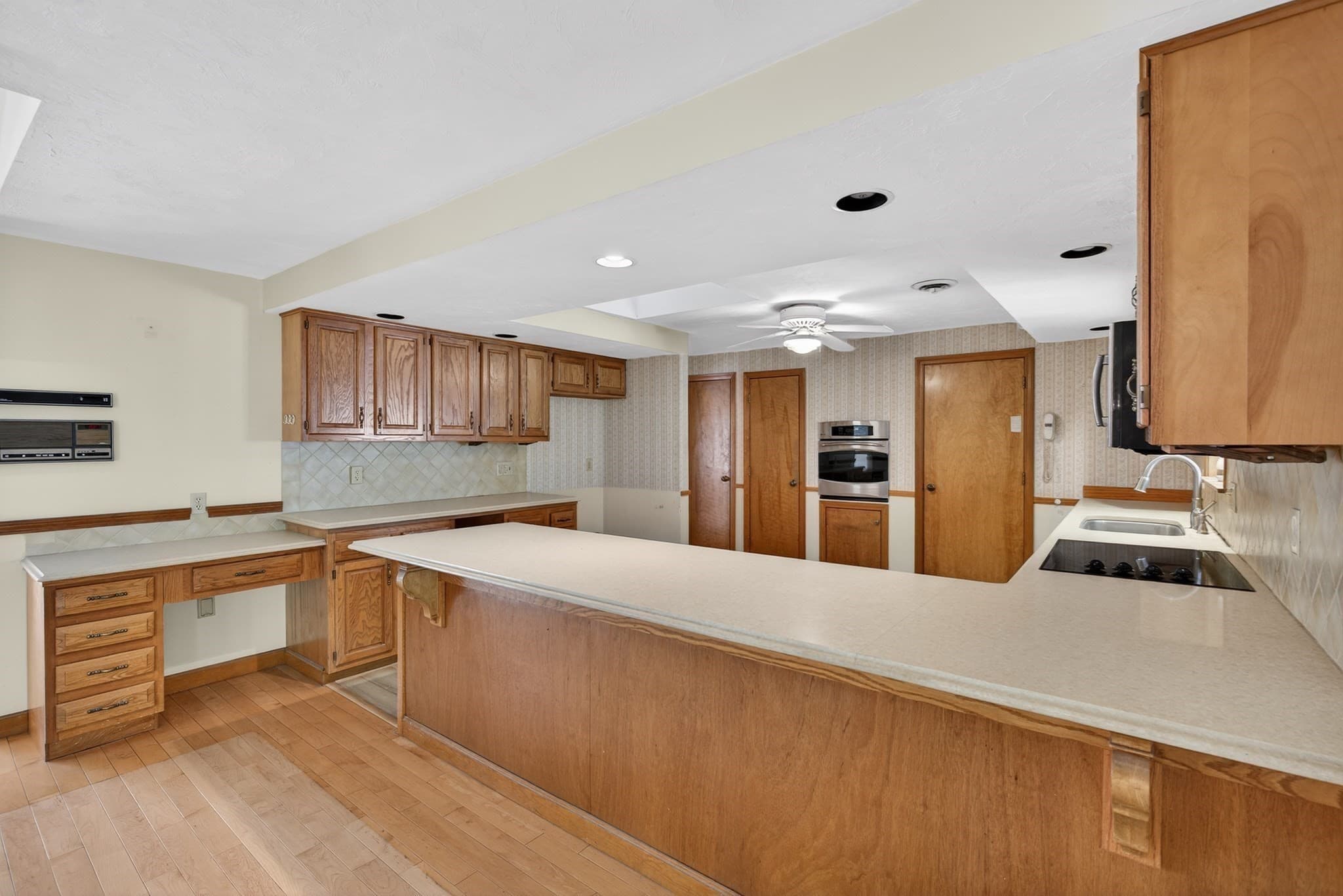 Single Family Residence at 532 Hill St, Raynham MA 02767, Raynham, photo 15 of 31