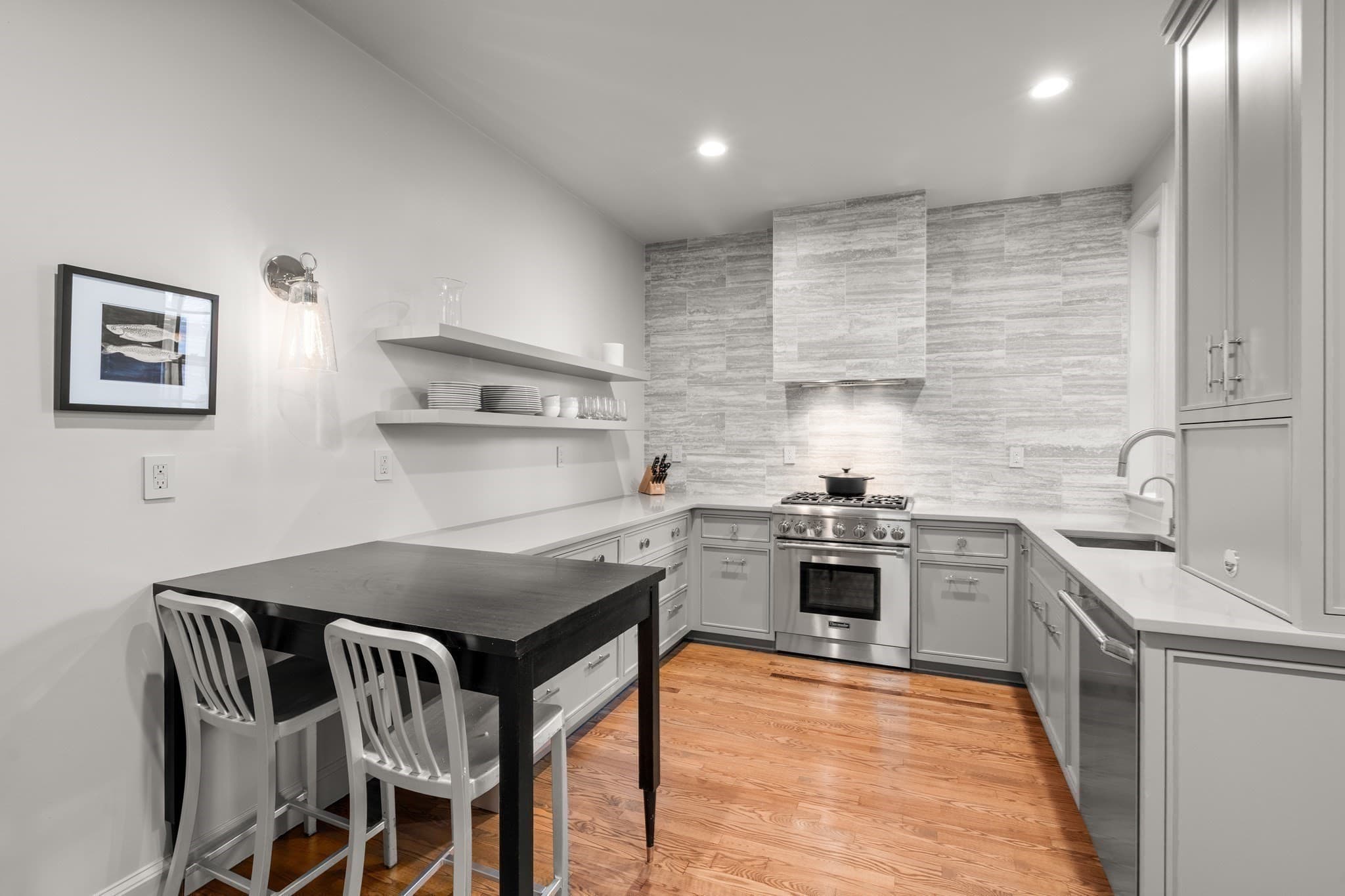 Condominium at 140 Mount Vernon PH, Boston MA 02108, Boston, photo 9 of 23