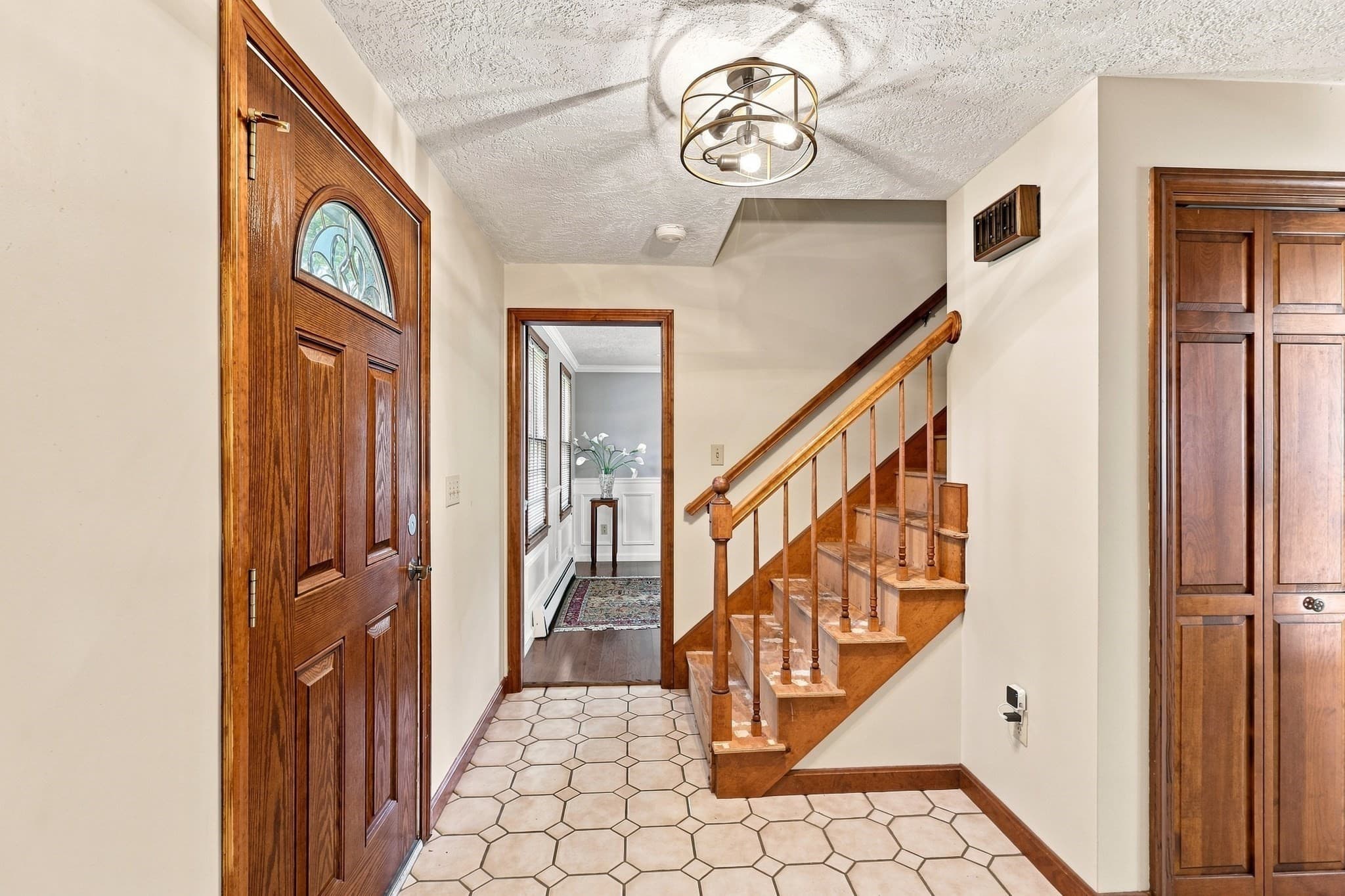 Single Family Residence at 6 Laurel Road, Blackstone MA 01504, Blackstone, photo 2 of 37