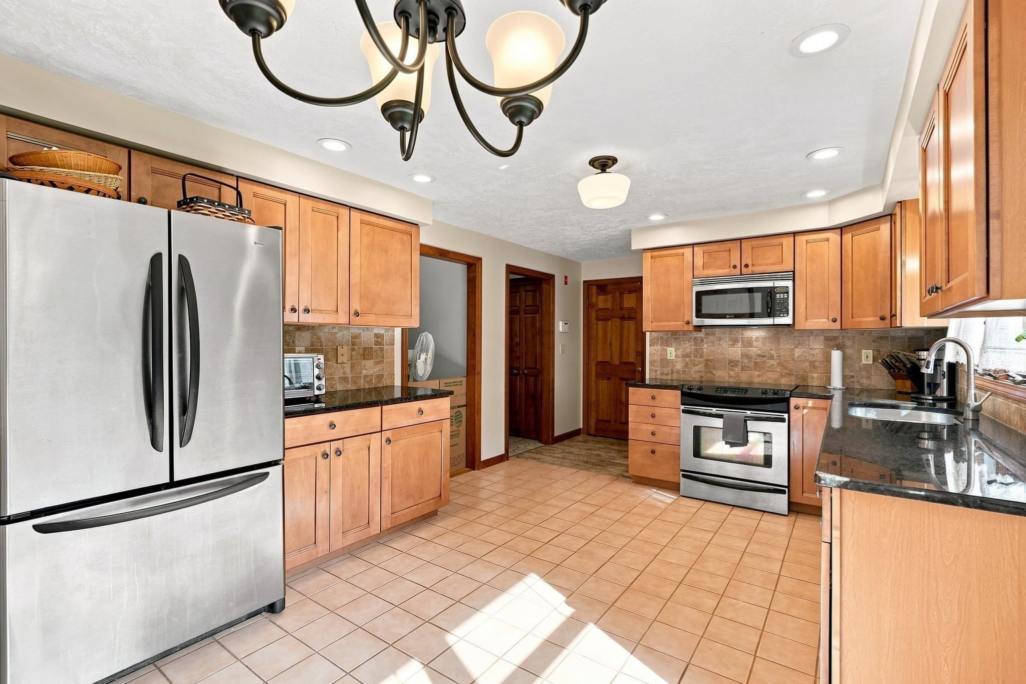 Single Family Residence at 6 Laurel Road, Blackstone MA 01504, Blackstone, photo 12 of 37