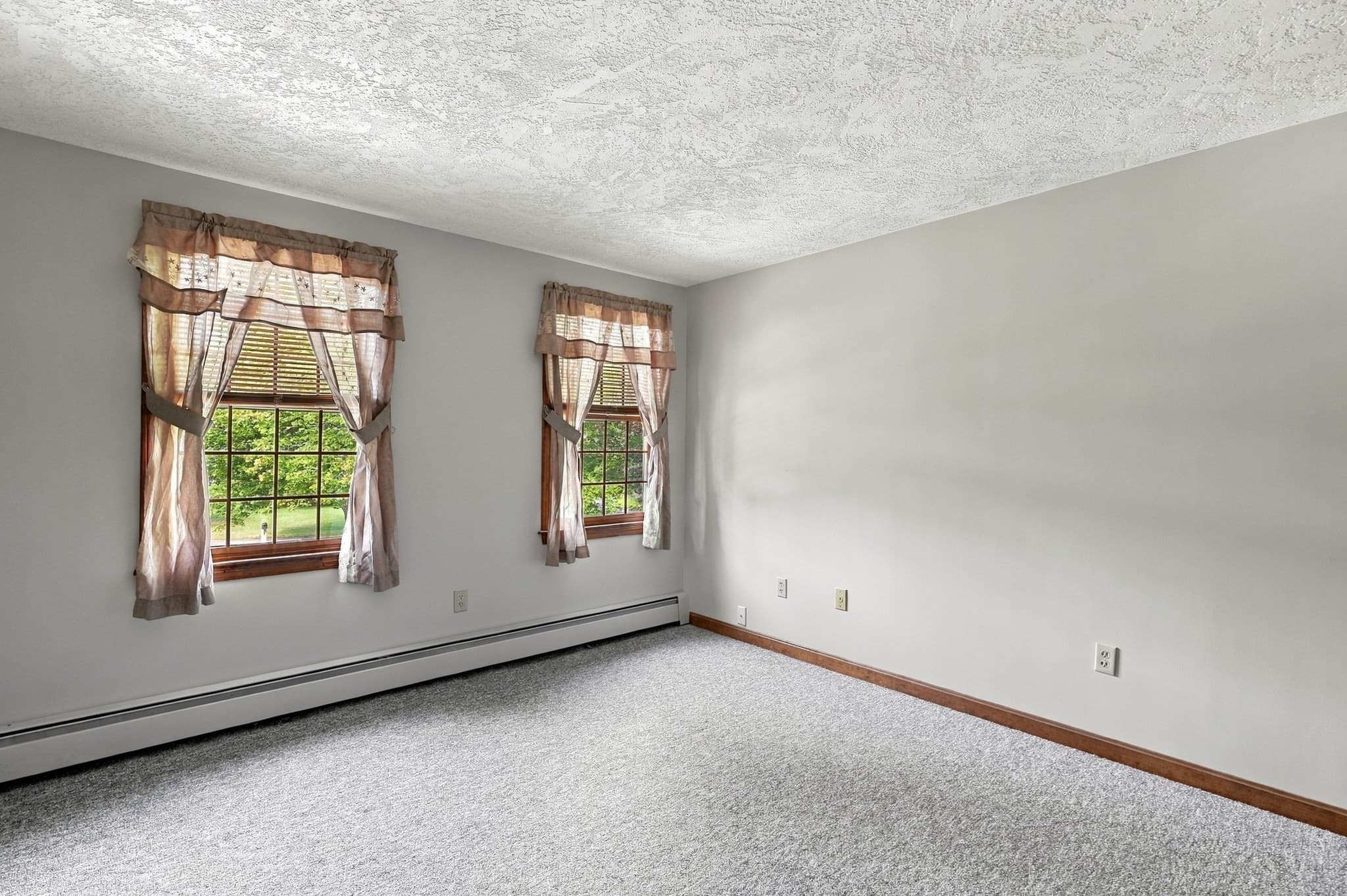 Single Family Residence at 6 Laurel Road, Blackstone MA 01504, Blackstone, photo 24 of 37