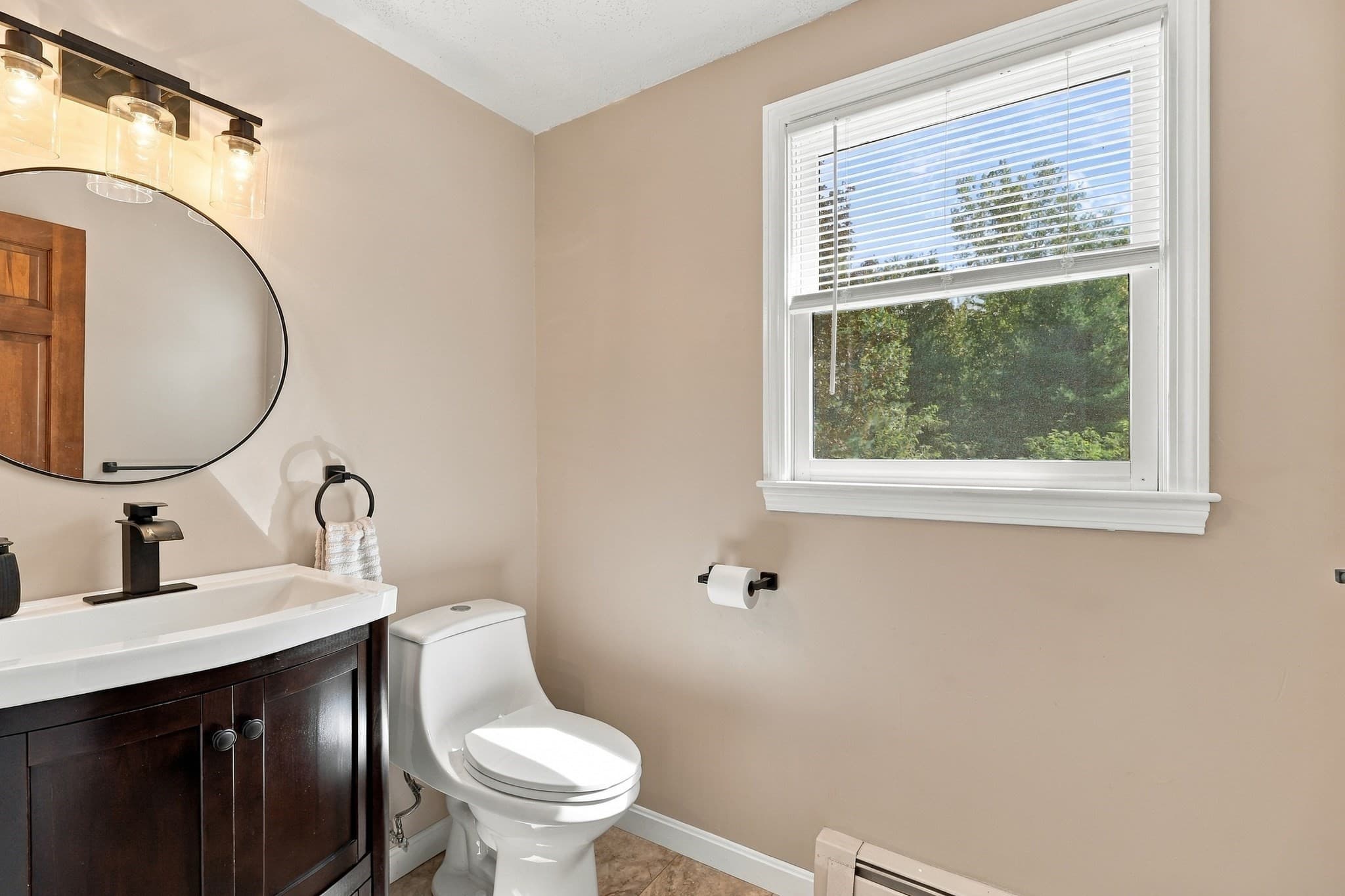 Single Family Residence at 6 Laurel Road, Blackstone MA 01504, Blackstone, photo 15 of 37